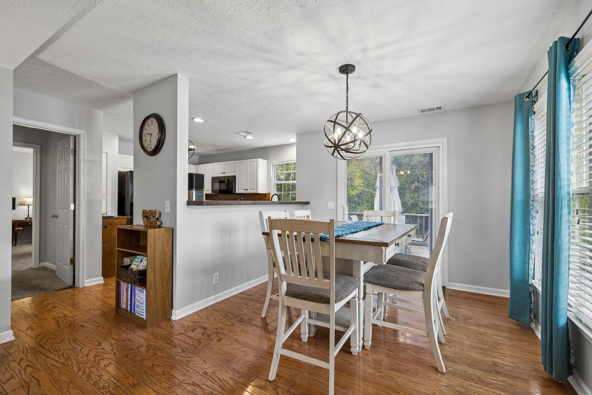 3028 Harbor Lights Dr Property Photo 14