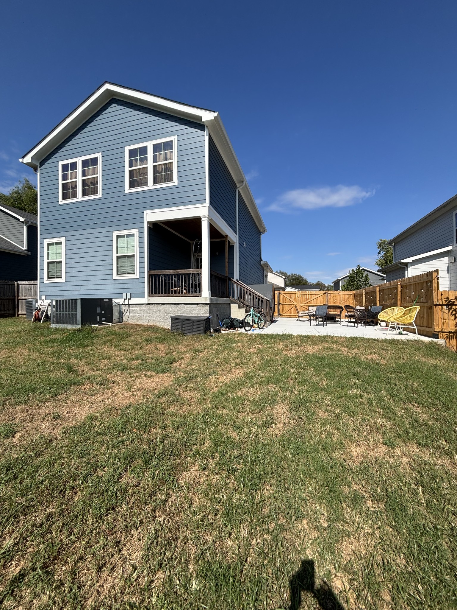 317 Capital St Property Photo 9