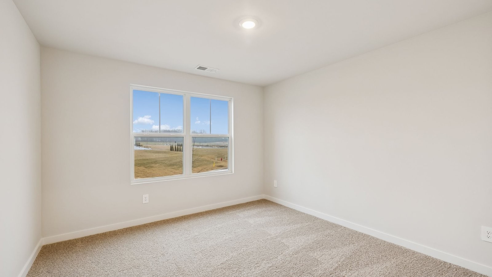5041 Wild Oat Circle Property Photo 7