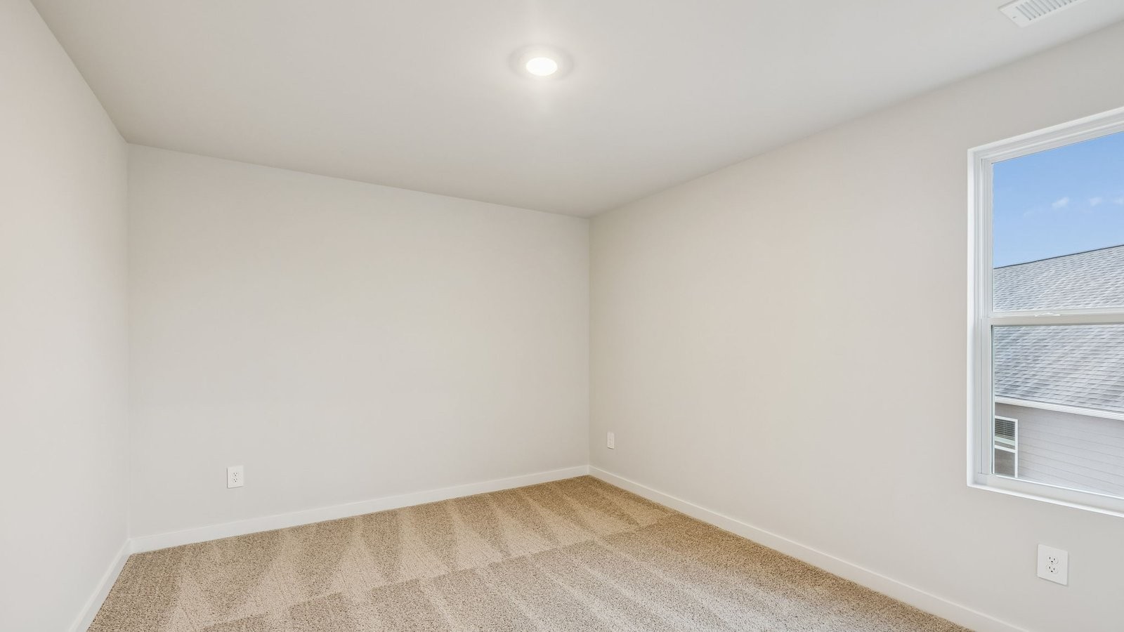 5041 Wild Oat Circle Property Photo 11