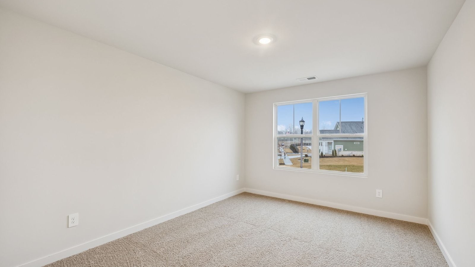 5041 Wild Oat Circle Property Photo 13