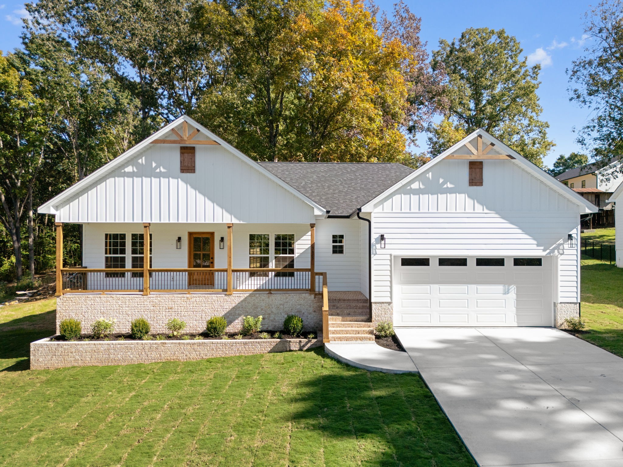 3625 Calfee Ln, Se Property Photo 1
