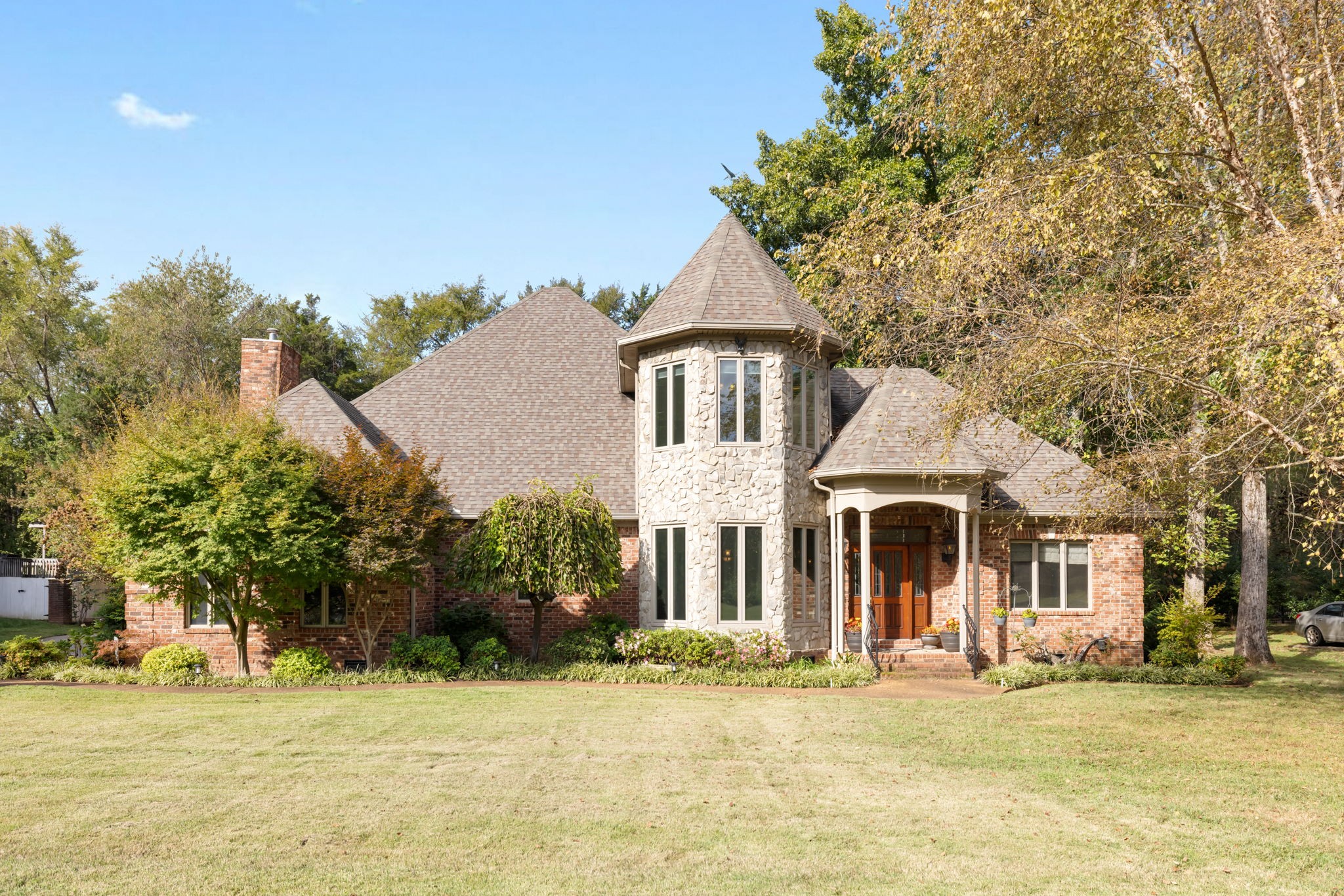142 Laural Hill Dr