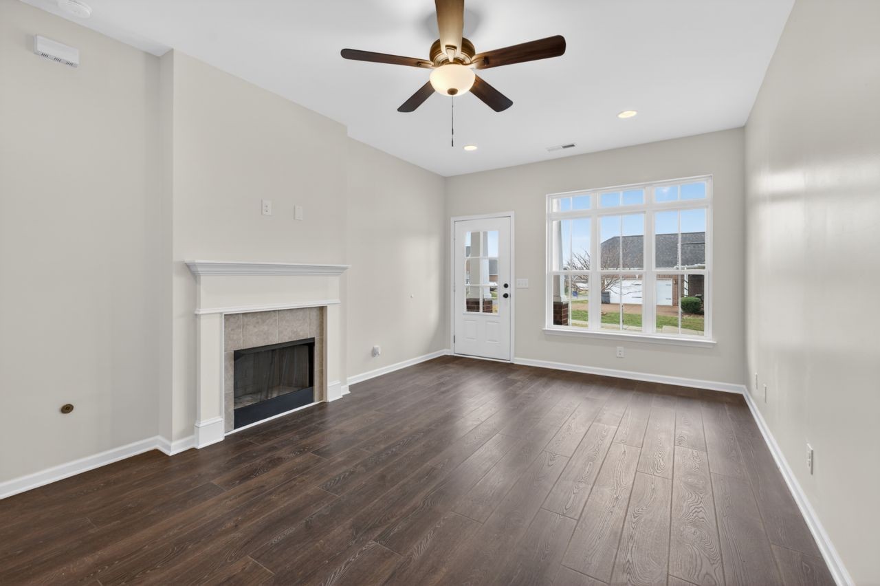 804 Indian Ridge Cir Property Photo 4