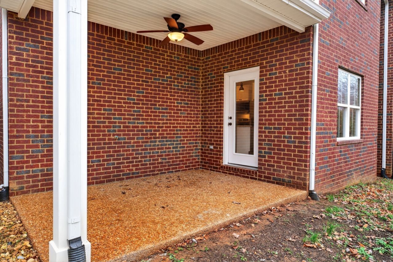 804 Indian Ridge Cir Property Photo 31
