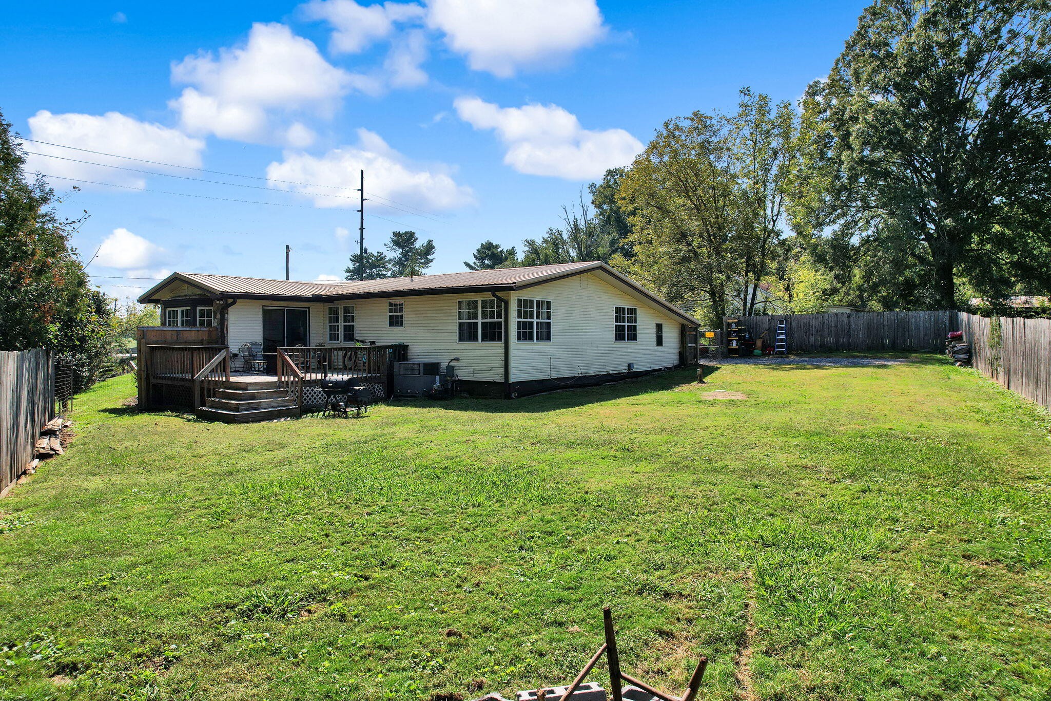 920 Durkee Road, Se Property Photo 26