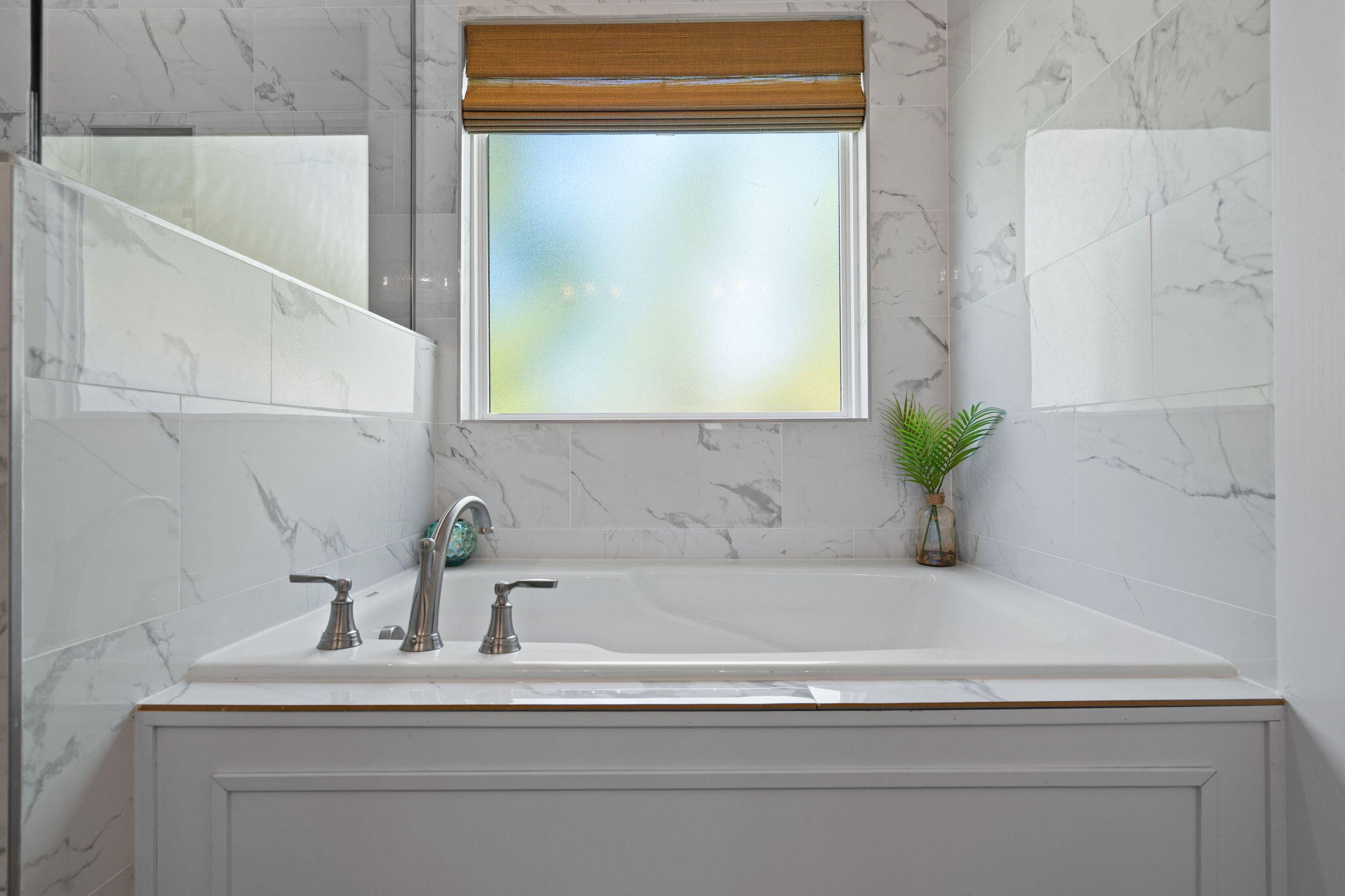 195 Stonewood Drive, Nw Property Photo 14