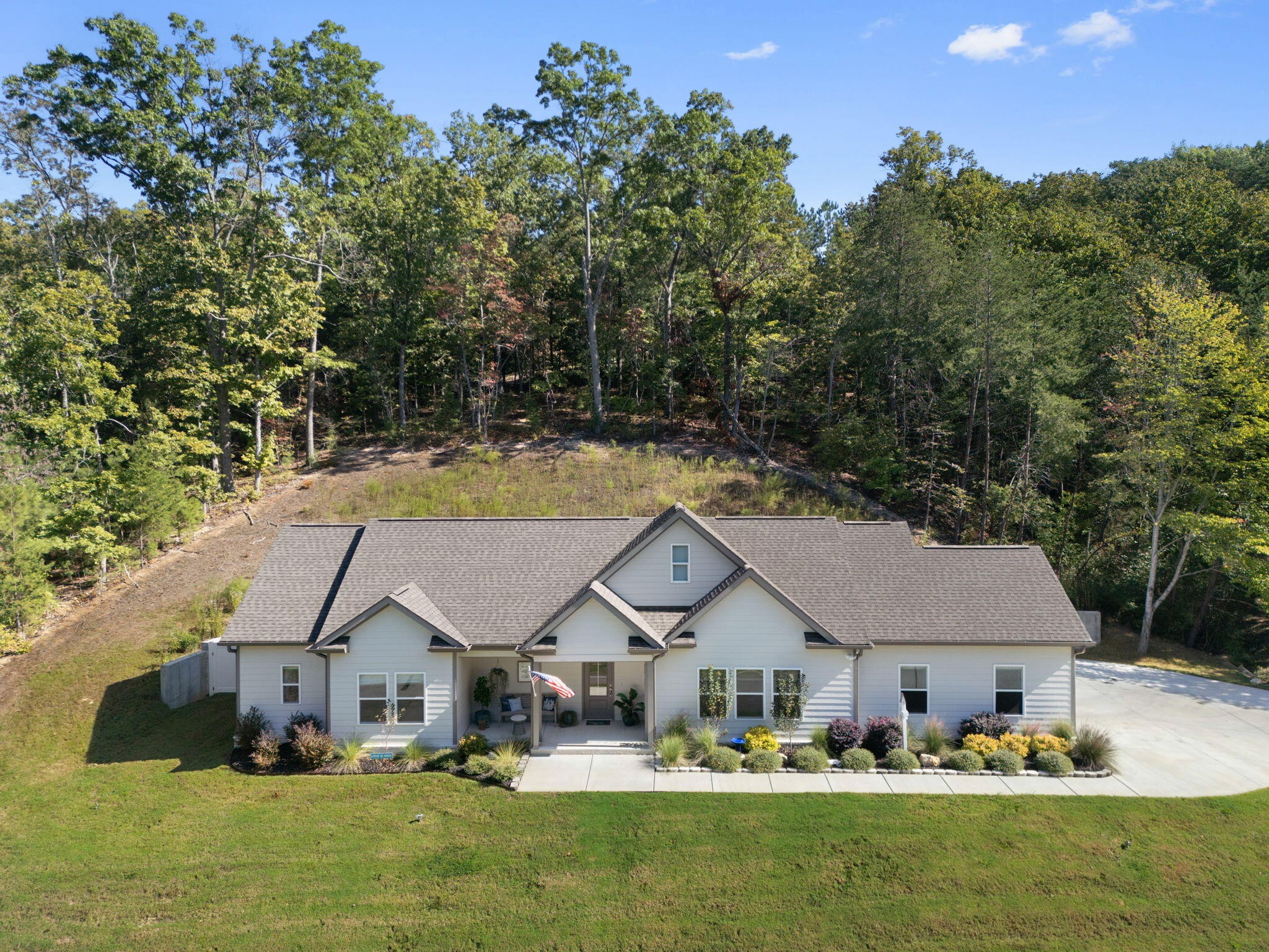 195 Stonewood Drive, Nw Property Photo 24