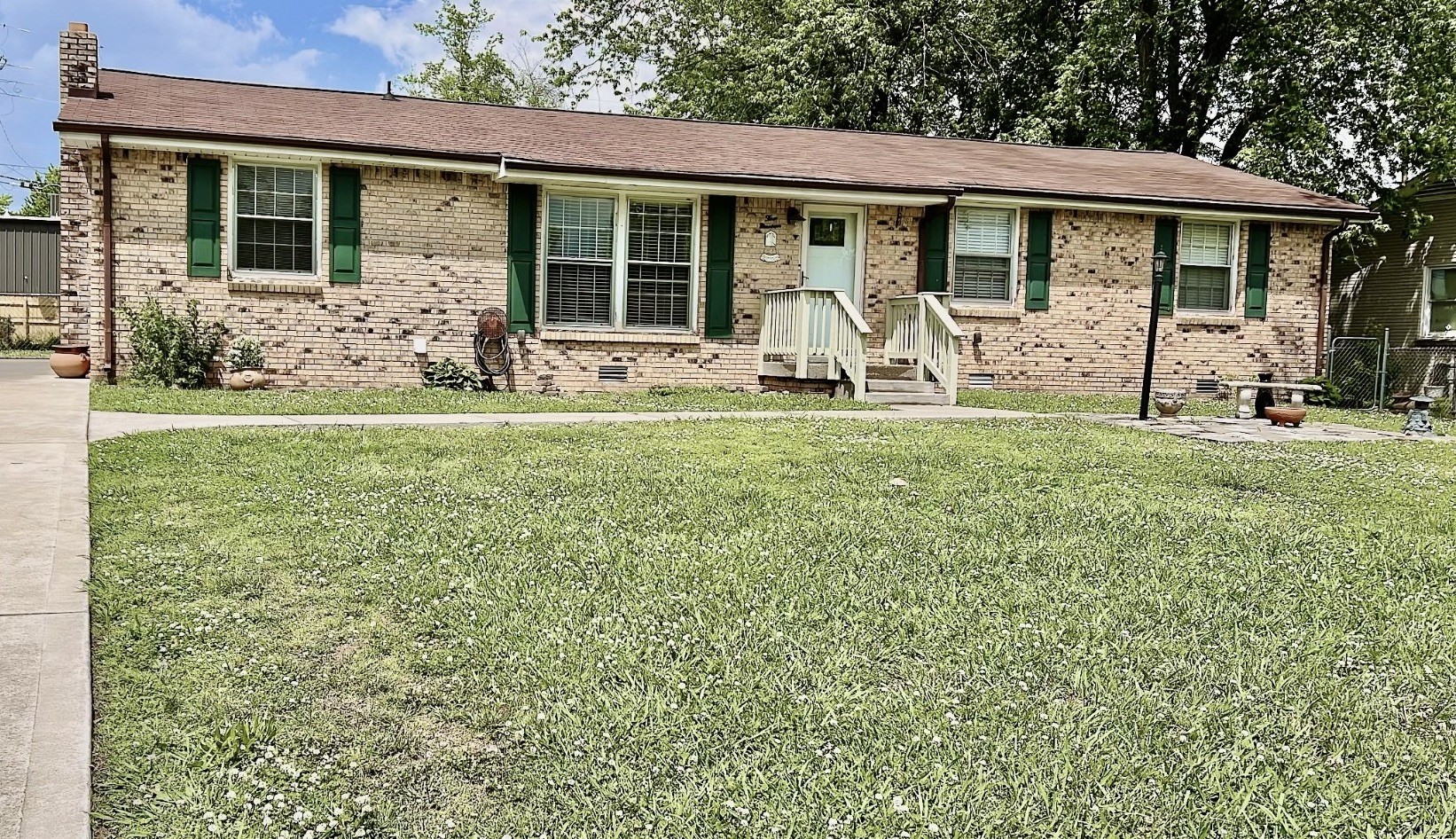 319 Copeland Rd Property Photo 1