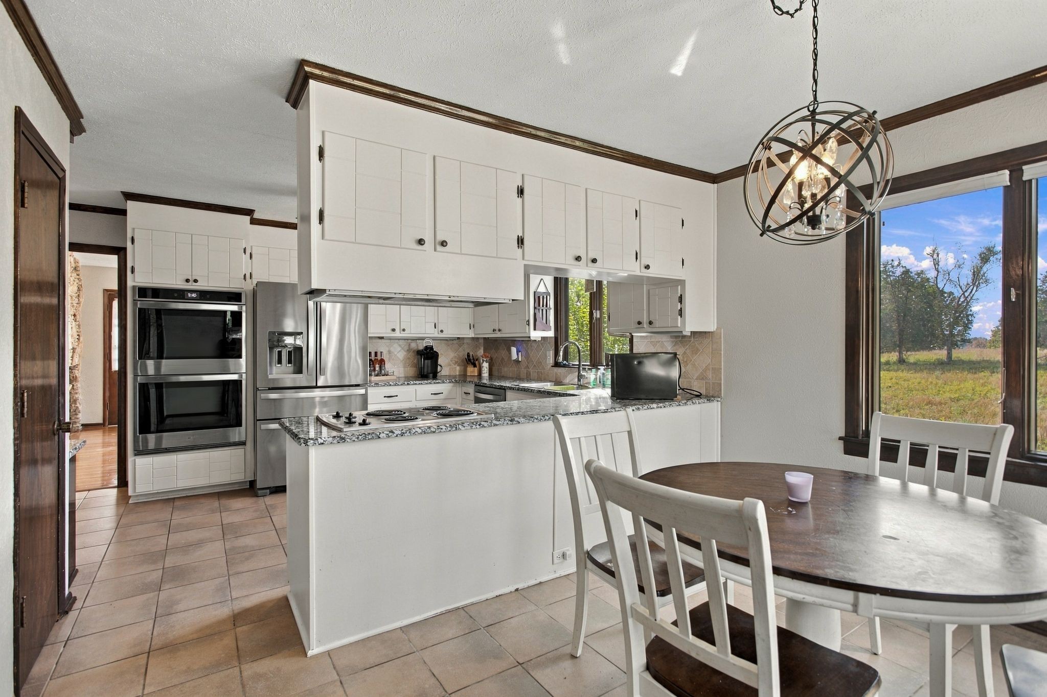 2993 Hobbitshire Dr Property Photo 3