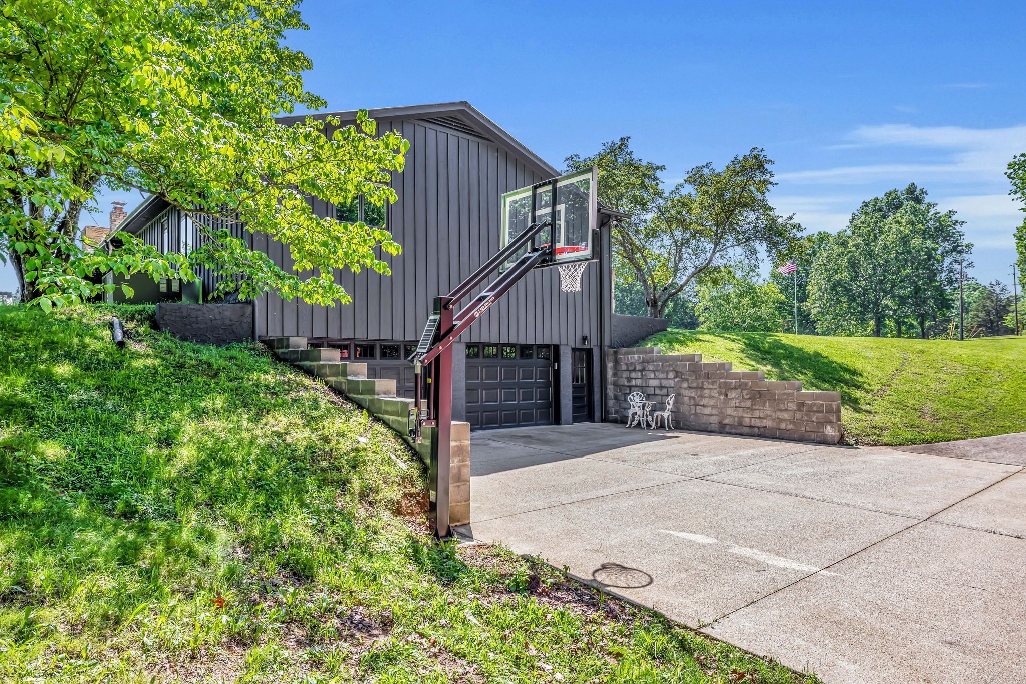 2993 Hobbitshire Dr Property Photo 13