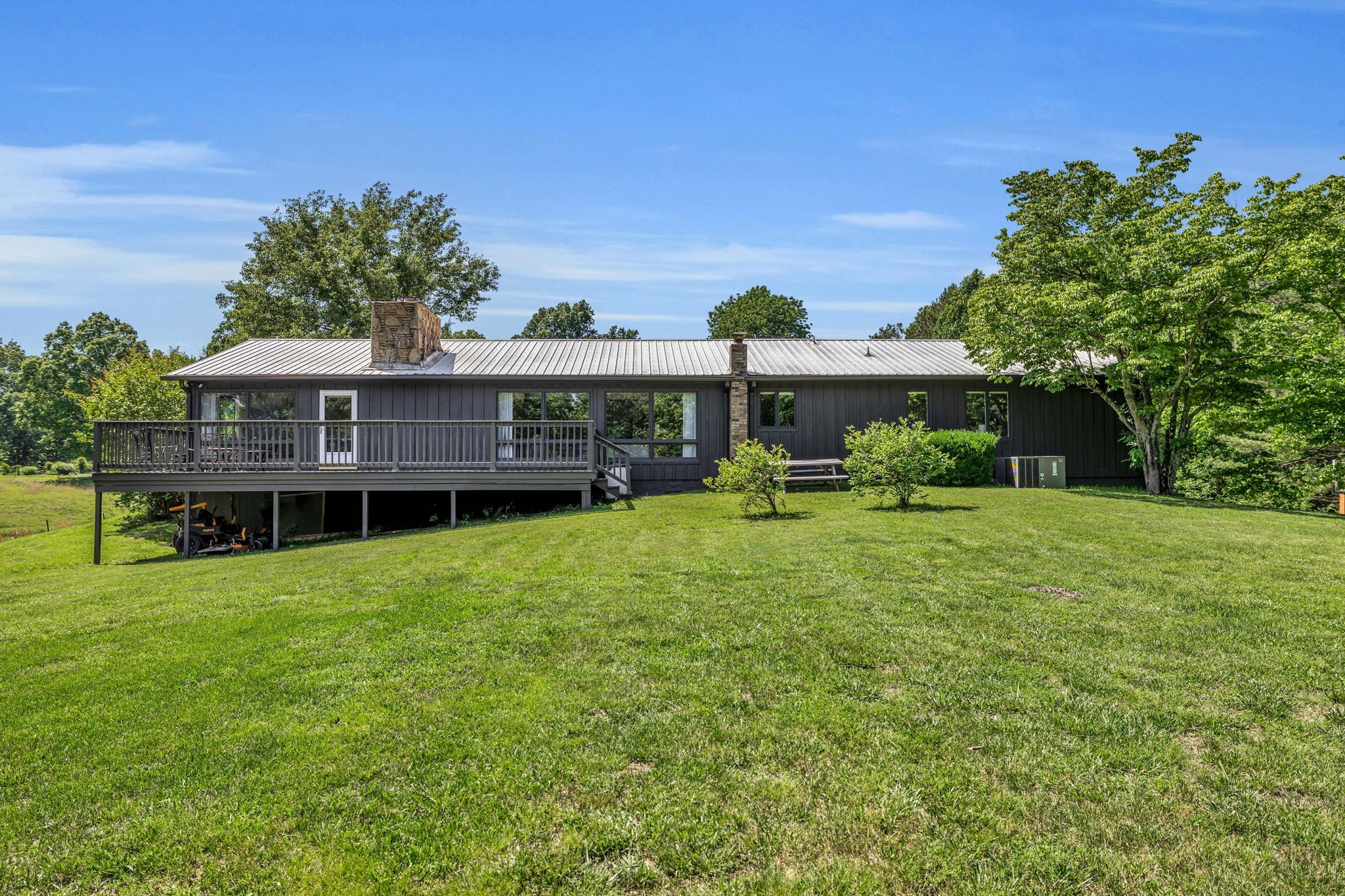 2993 Hobbitshire Dr Property Photo 32