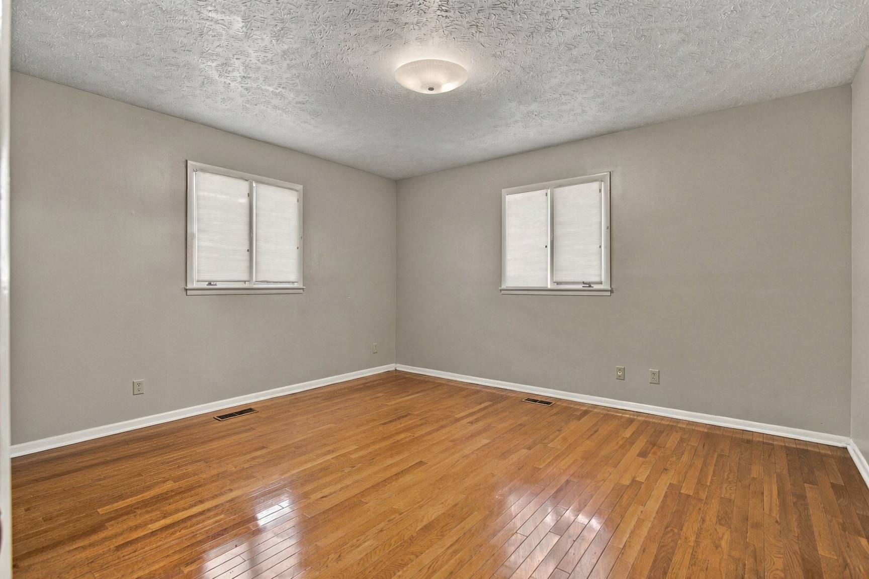 2993 Hobbitshire Dr Property Photo 43