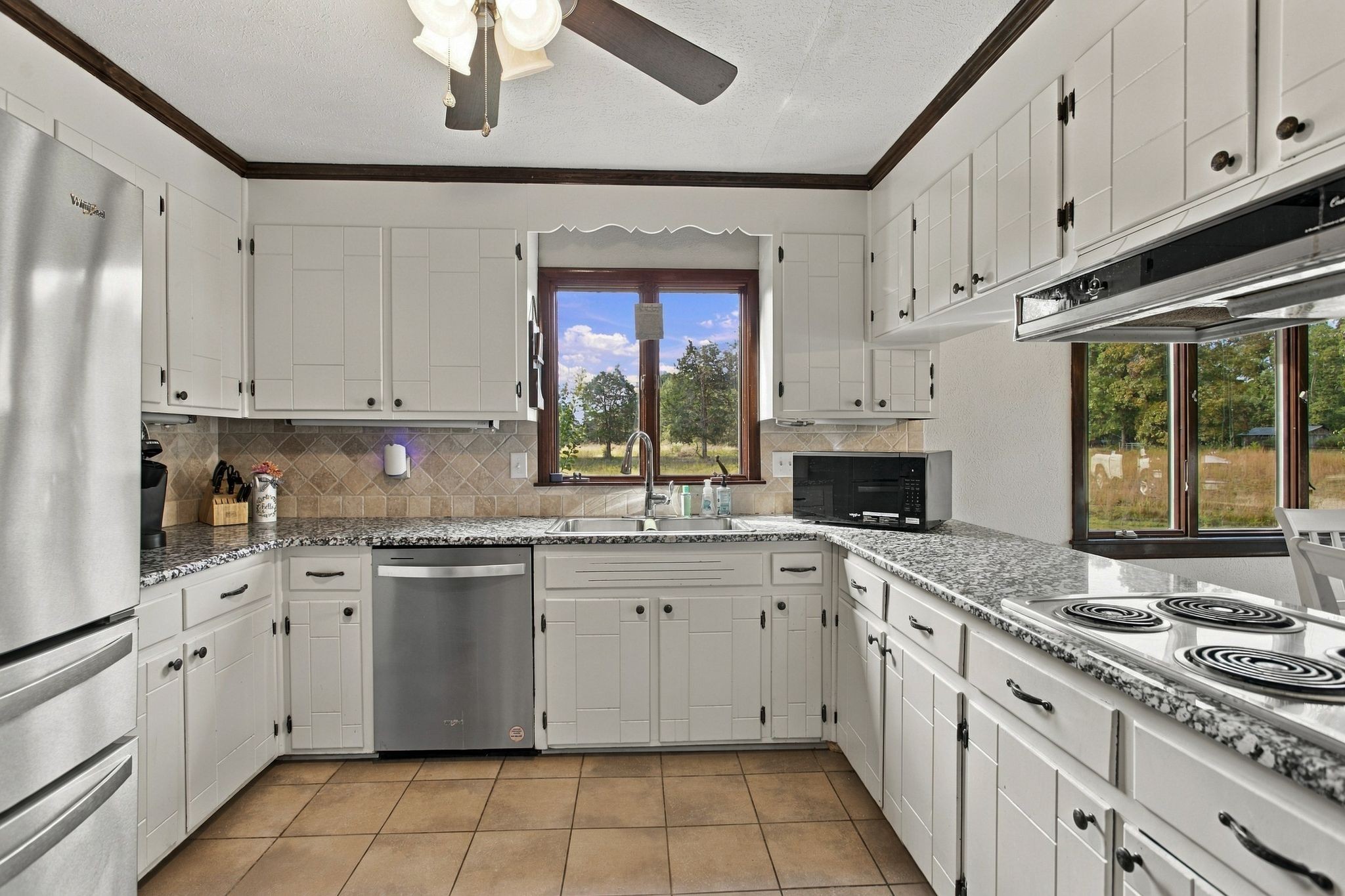 2993 Hobbitshire Dr Property Photo 57