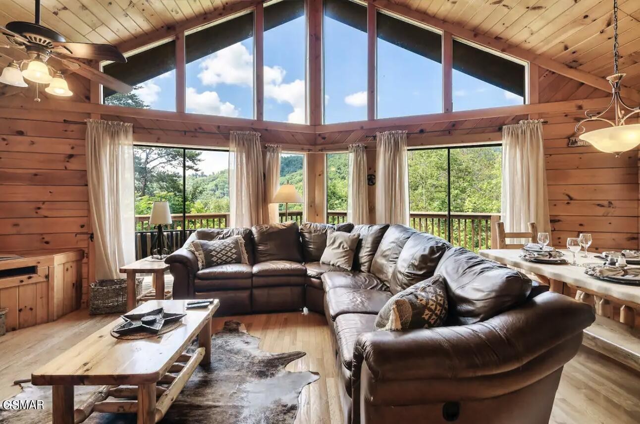 3152 Hatcher Top Road Property Photo 3