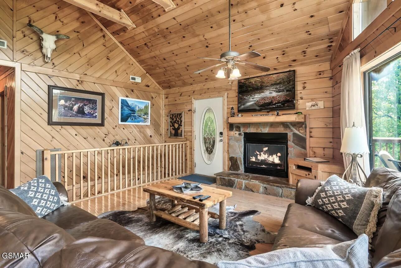 3152 Hatcher Top Road Property Photo 12