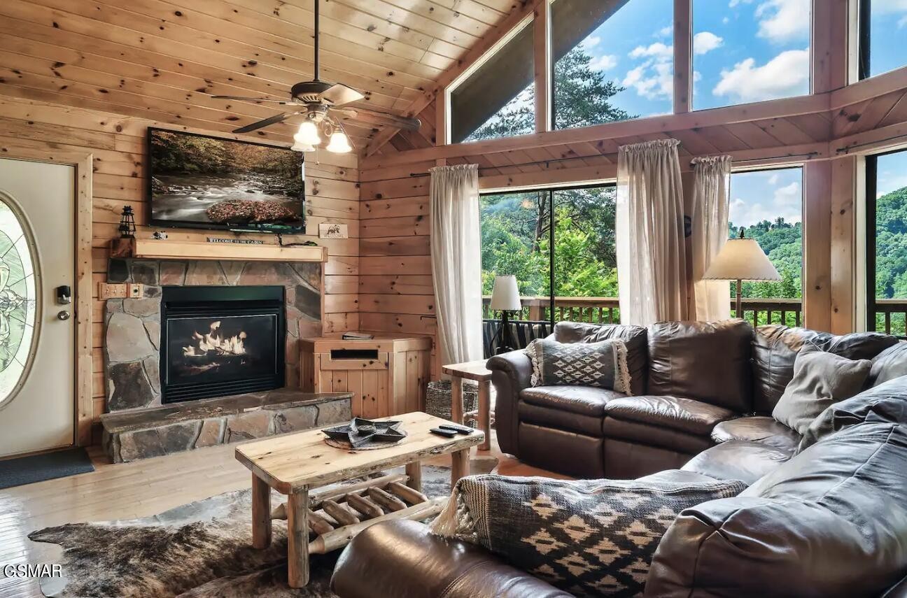 3152 Hatcher Top Road Property Photo 13