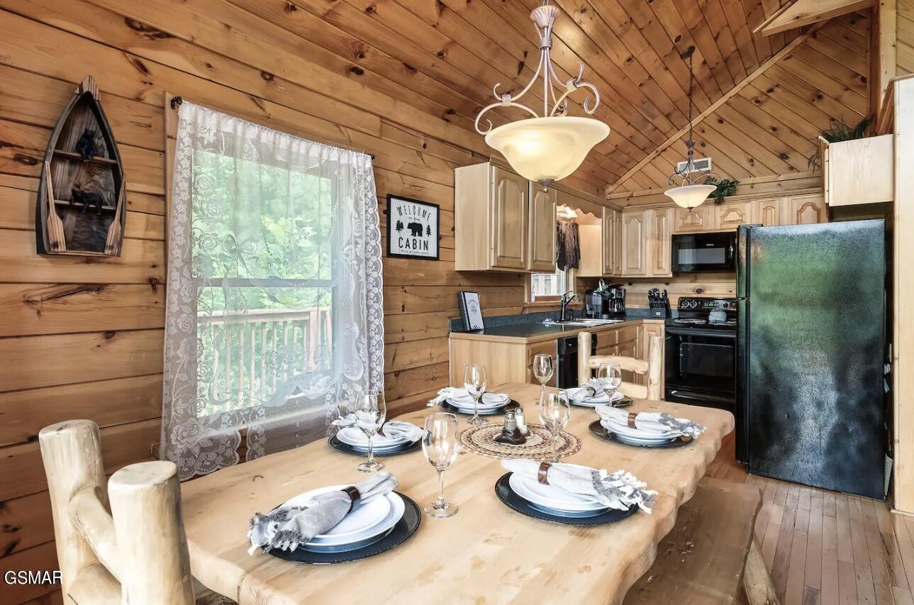 3152 Hatcher Top Road Property Photo 14