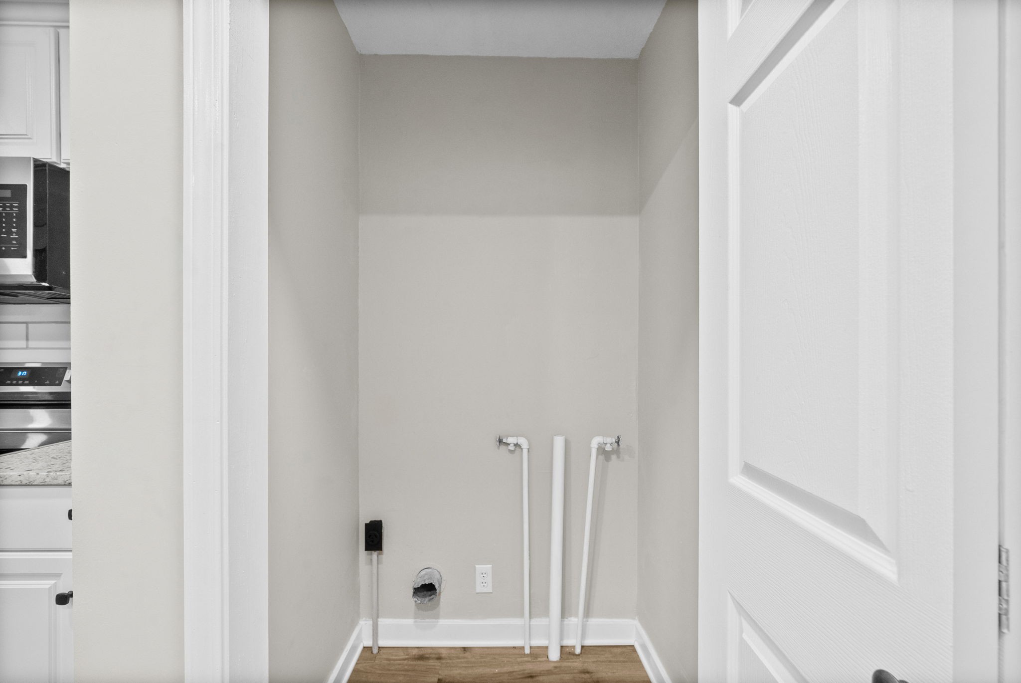 303 Park Ln Property Photo 16