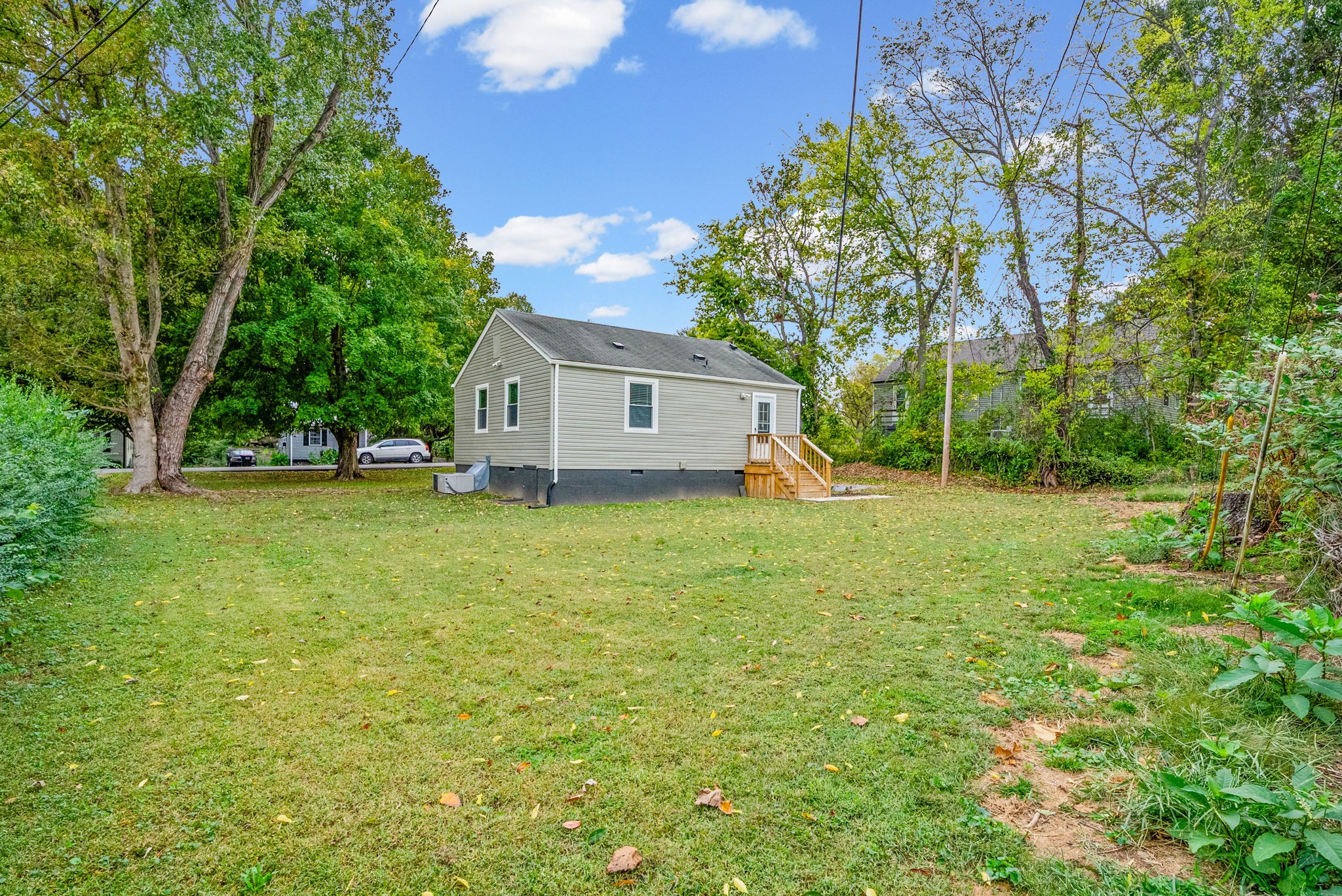 303 Park Ln Property Photo 21