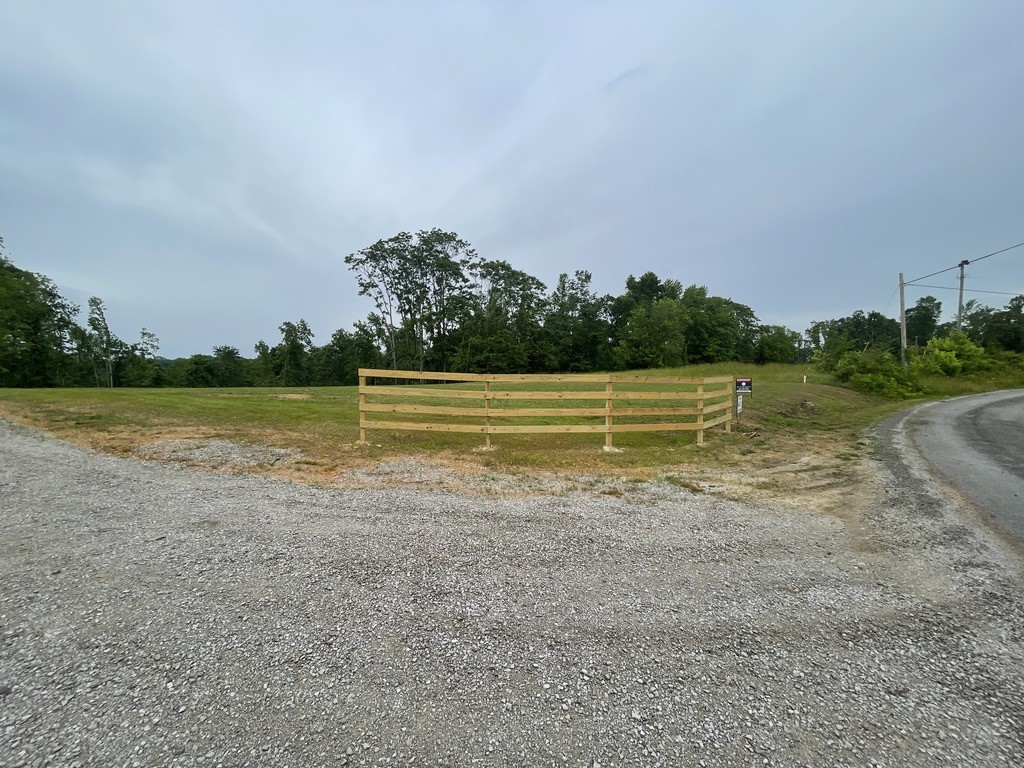 44 Ridgeway Ave Property Photo 3