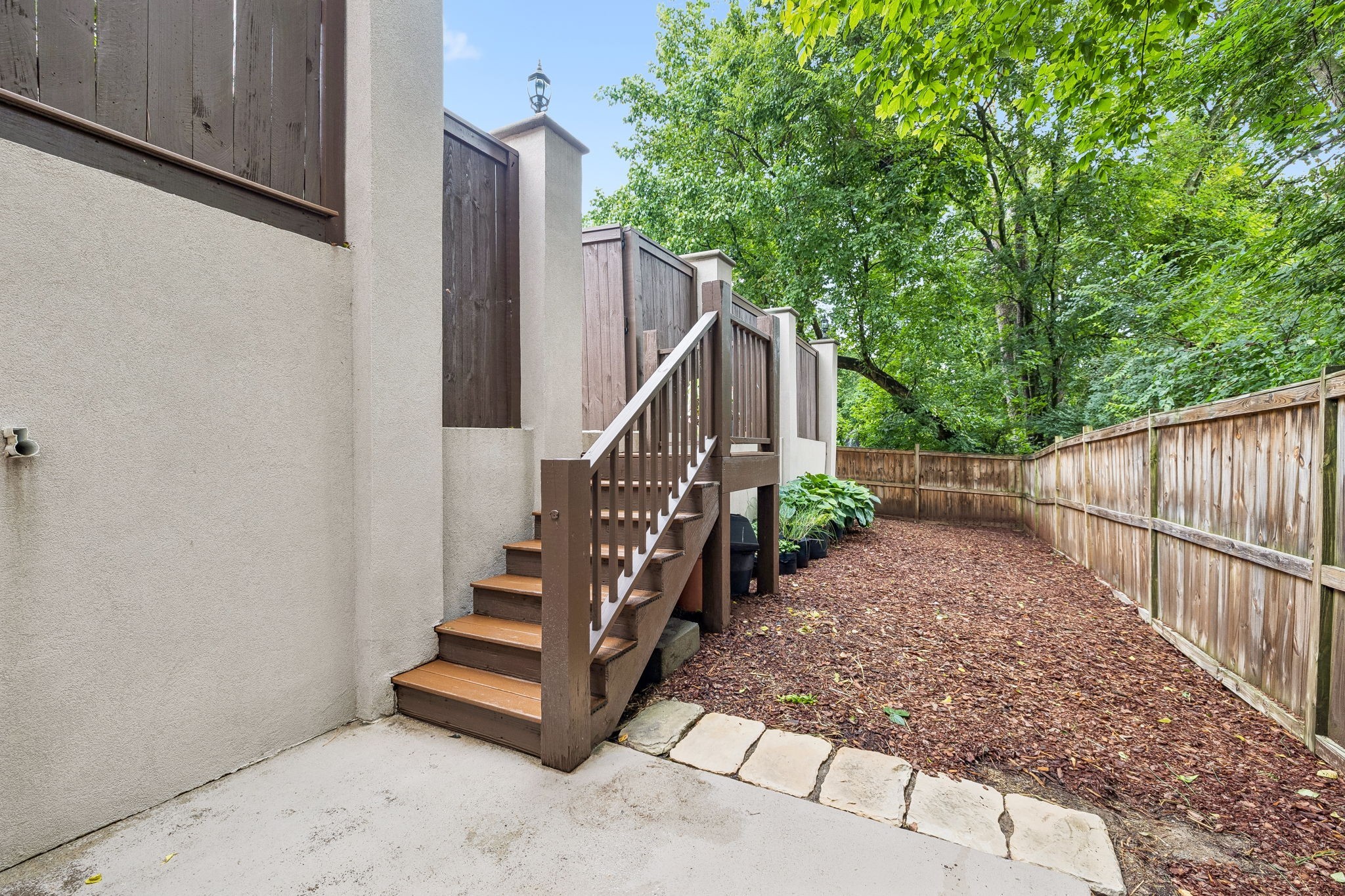 1011 Buckingham Cir Property Photo 73