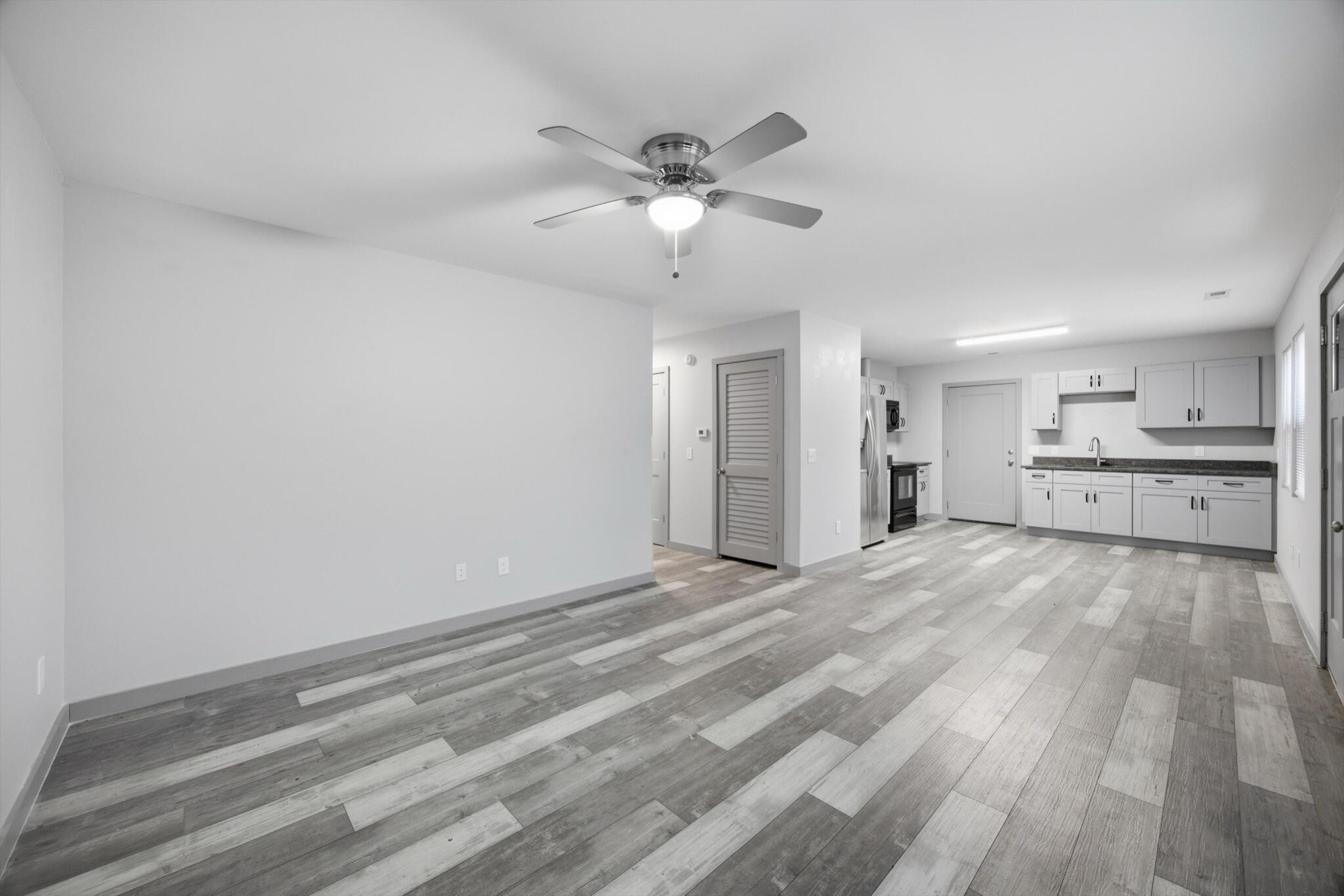 4021 Chandler Avenue Property Photo 8