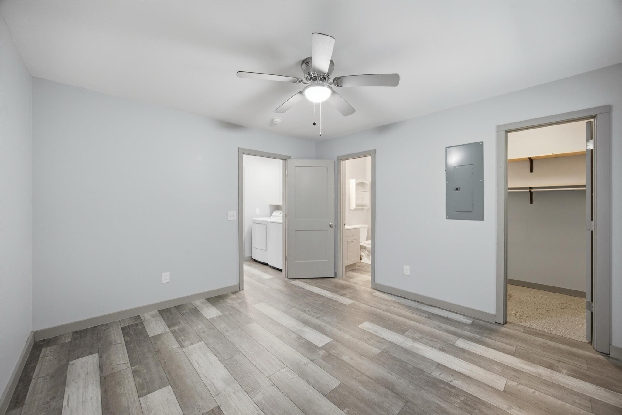 4021 Chandler Avenue Property Photo 13