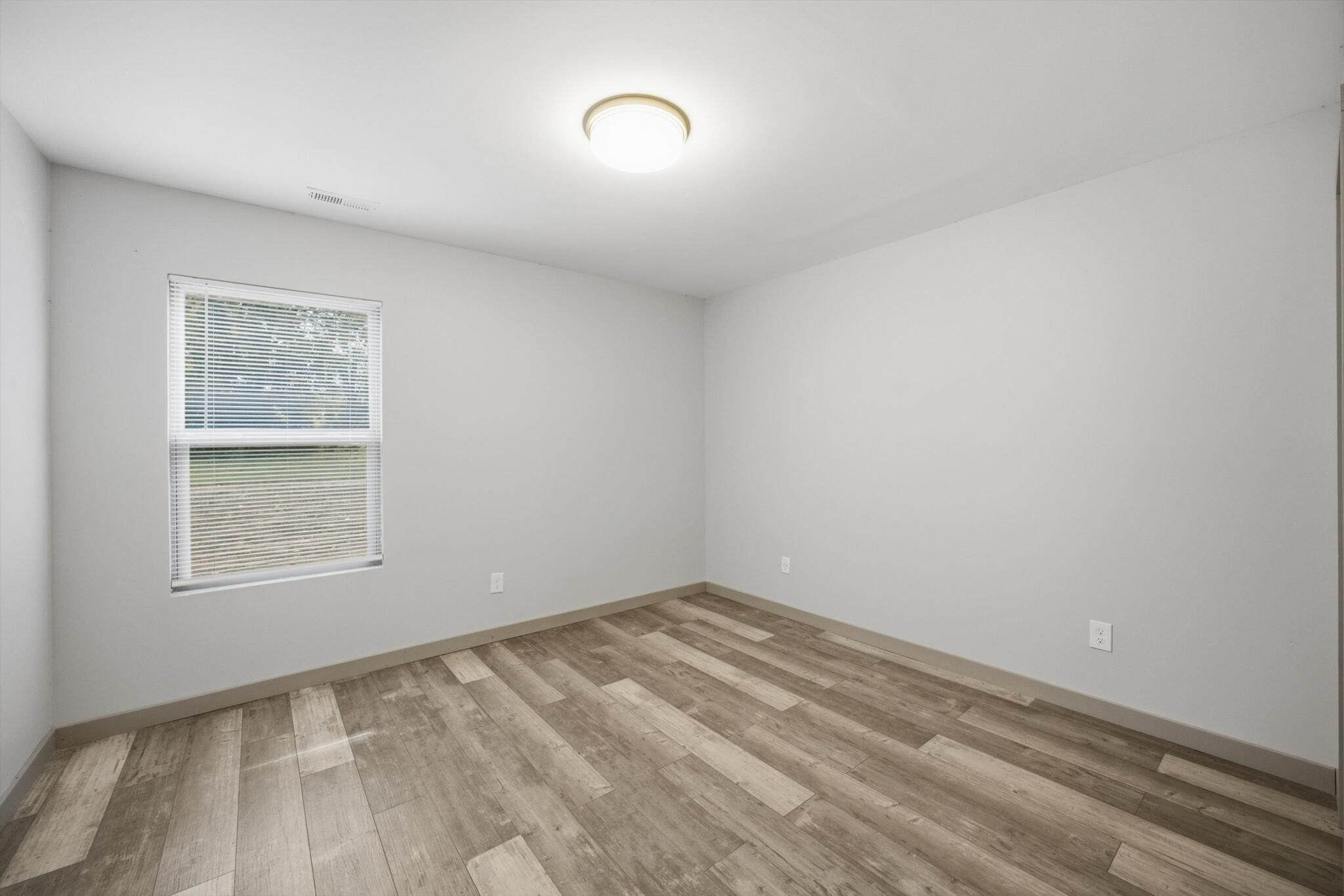 4021 Chandler Avenue Property Photo 18