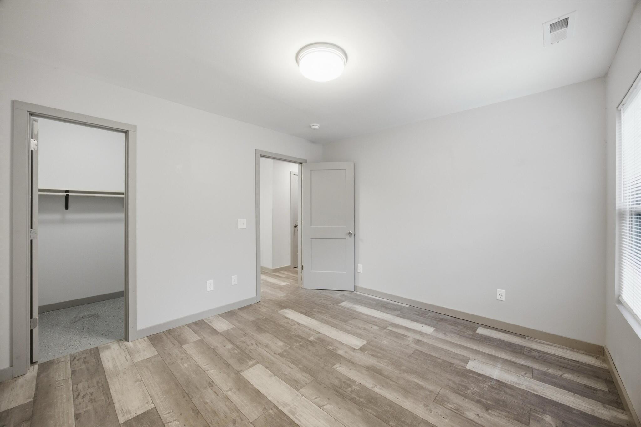 4021 Chandler Avenue Property Photo 19