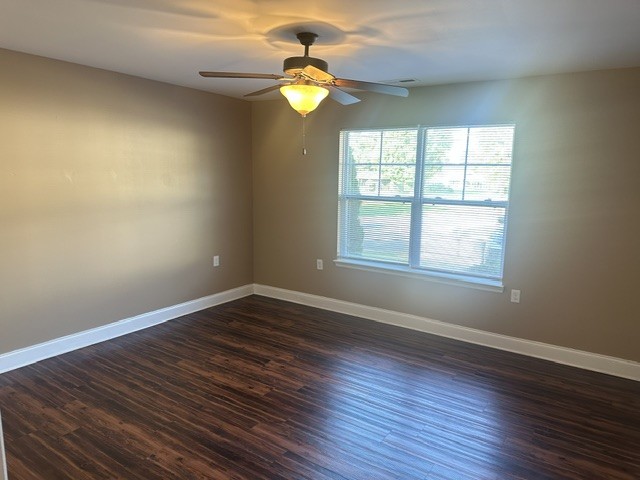 2249 Spring Meadow Ln, Se Property Photo 4