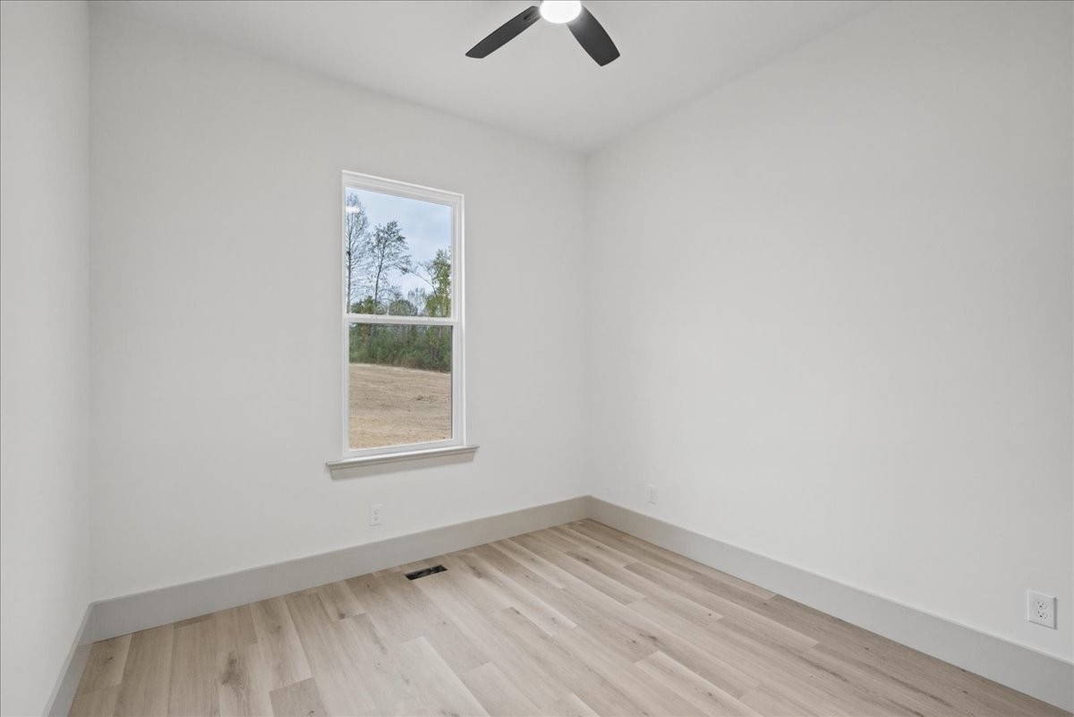 166 Lightfoot Ln Property Photo 33
