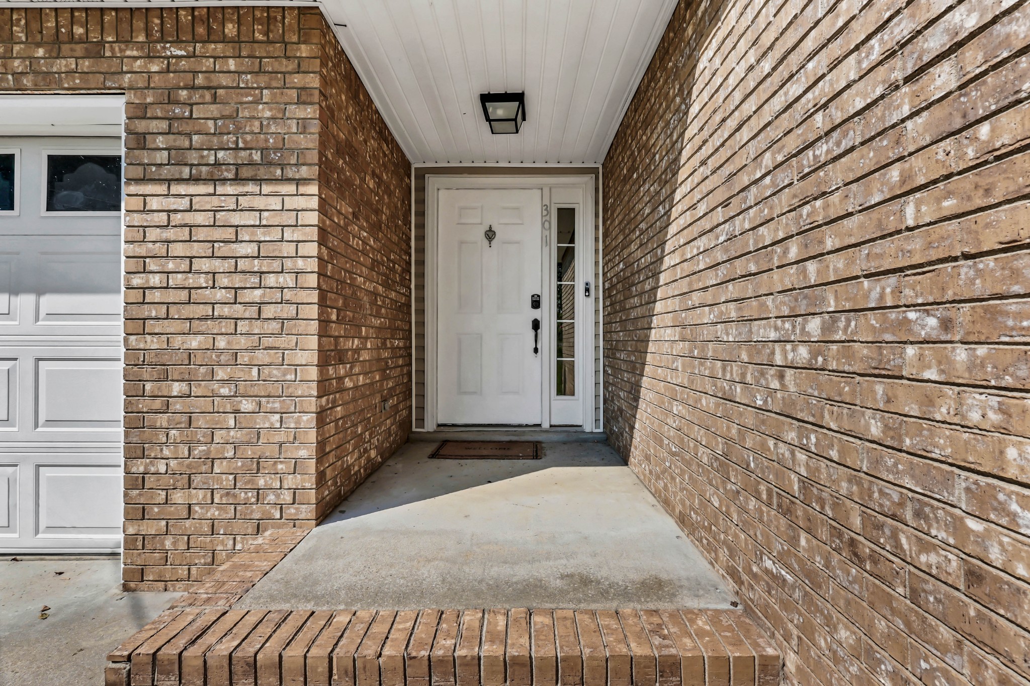 301 Eggars Ct Property Photo 4