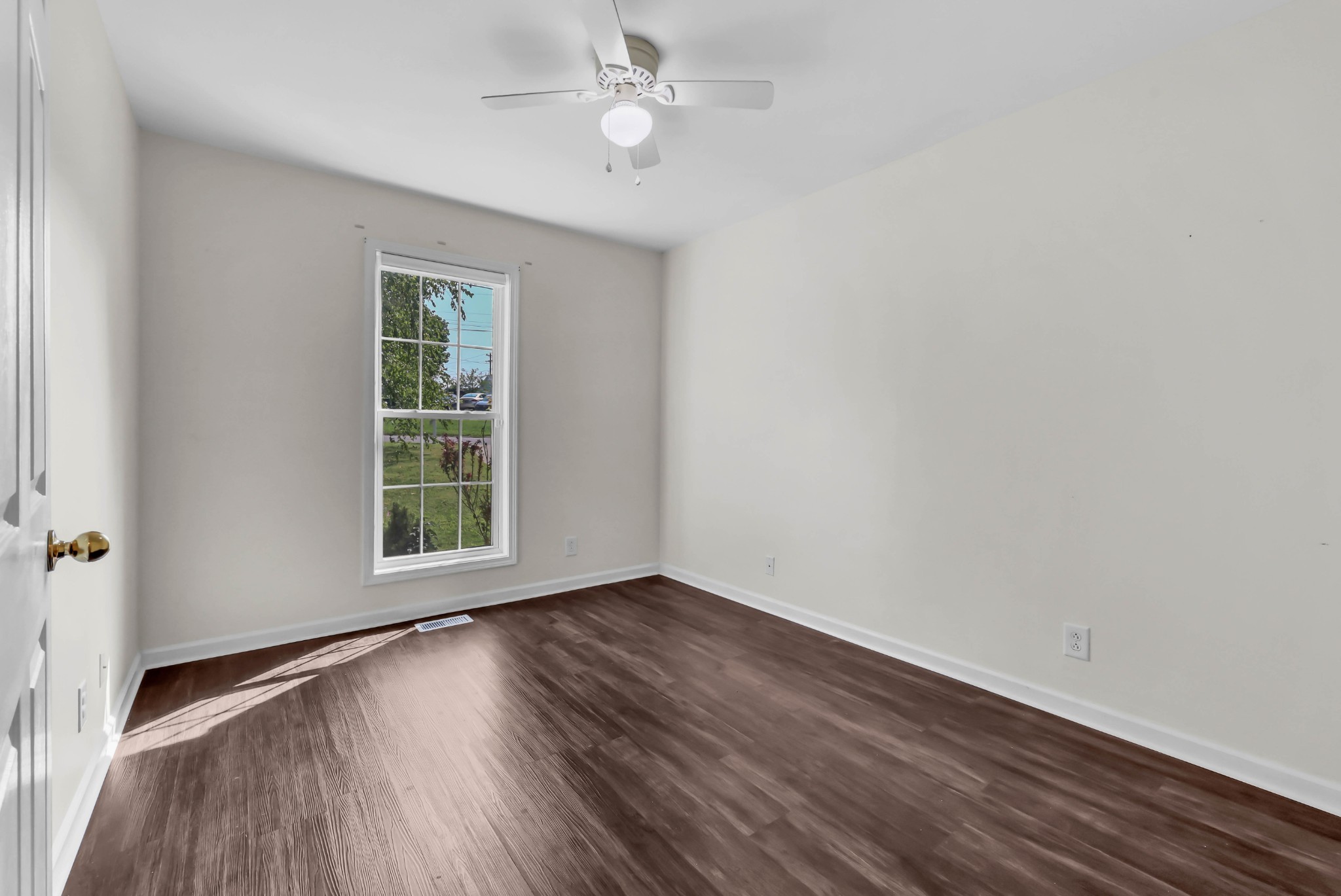 301 Eggars Ct Property Photo 26