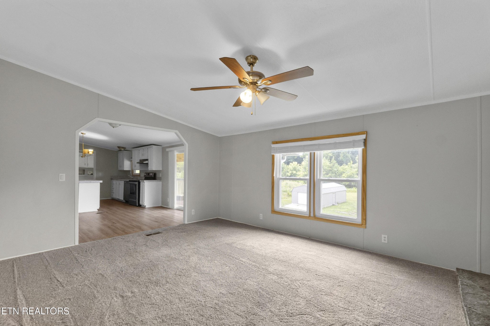 406 Mount Horeb Rd Property Photo 17