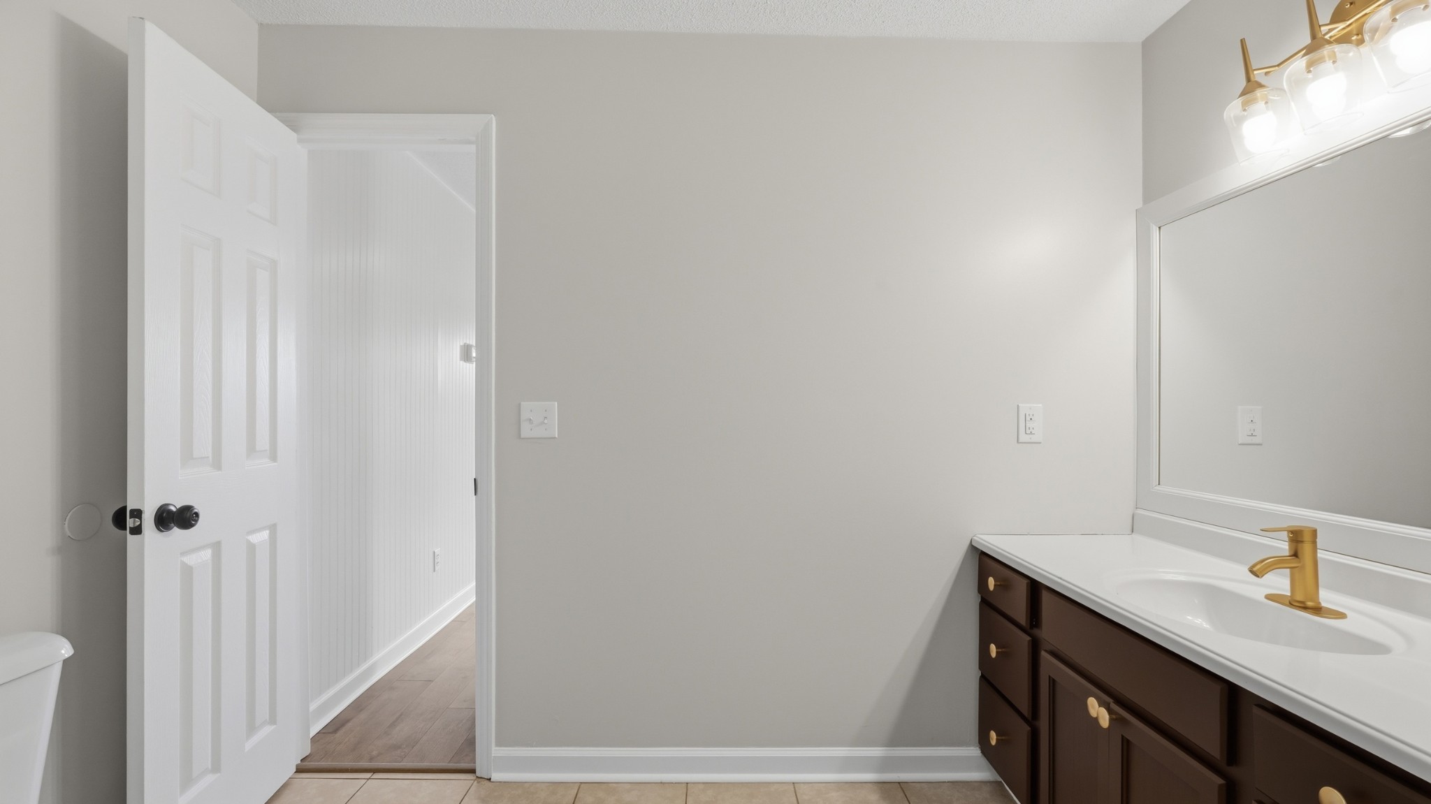 1303 E Lincoln St Property Photo 13