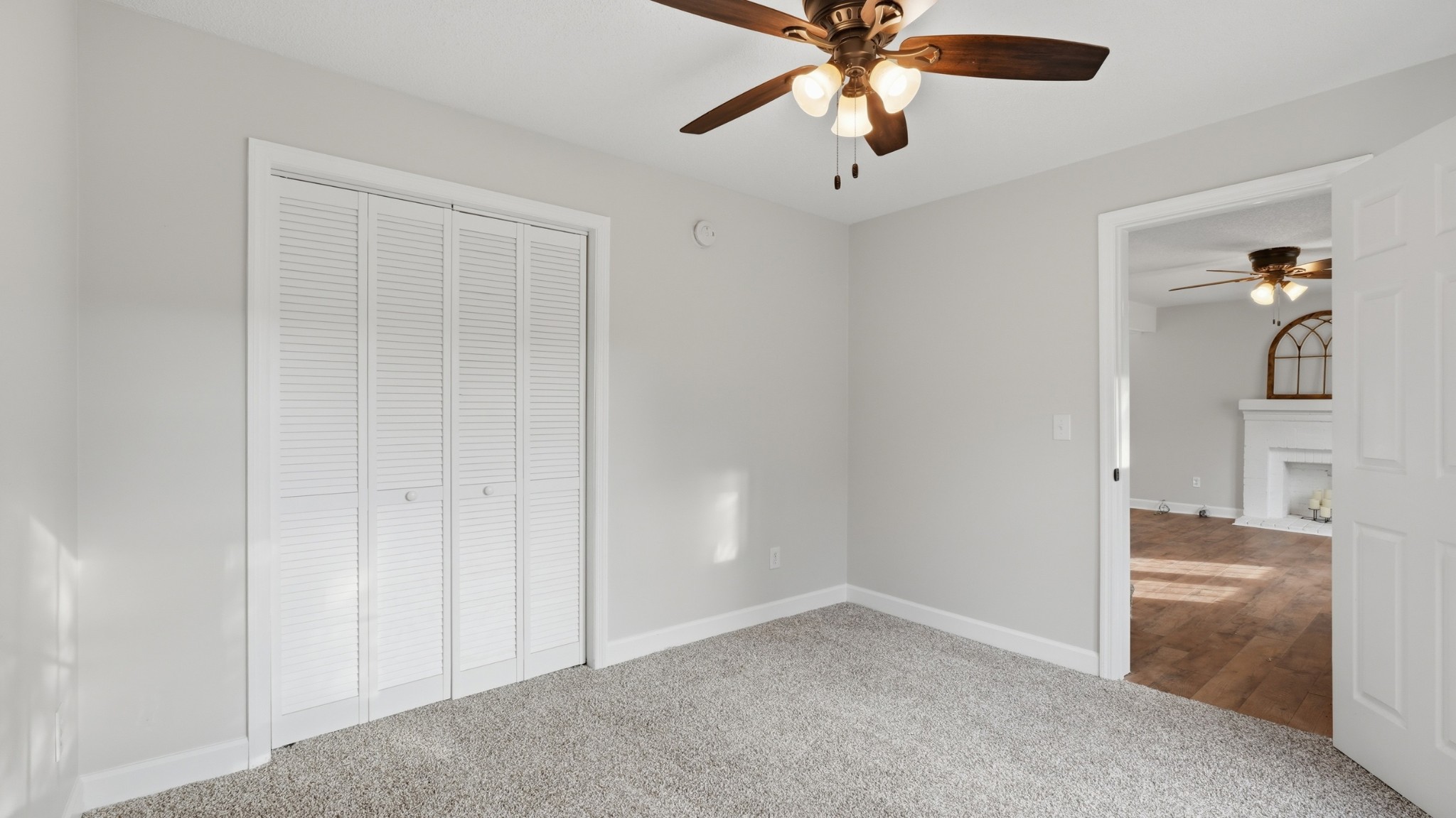 1303 E Lincoln St Property Photo 15