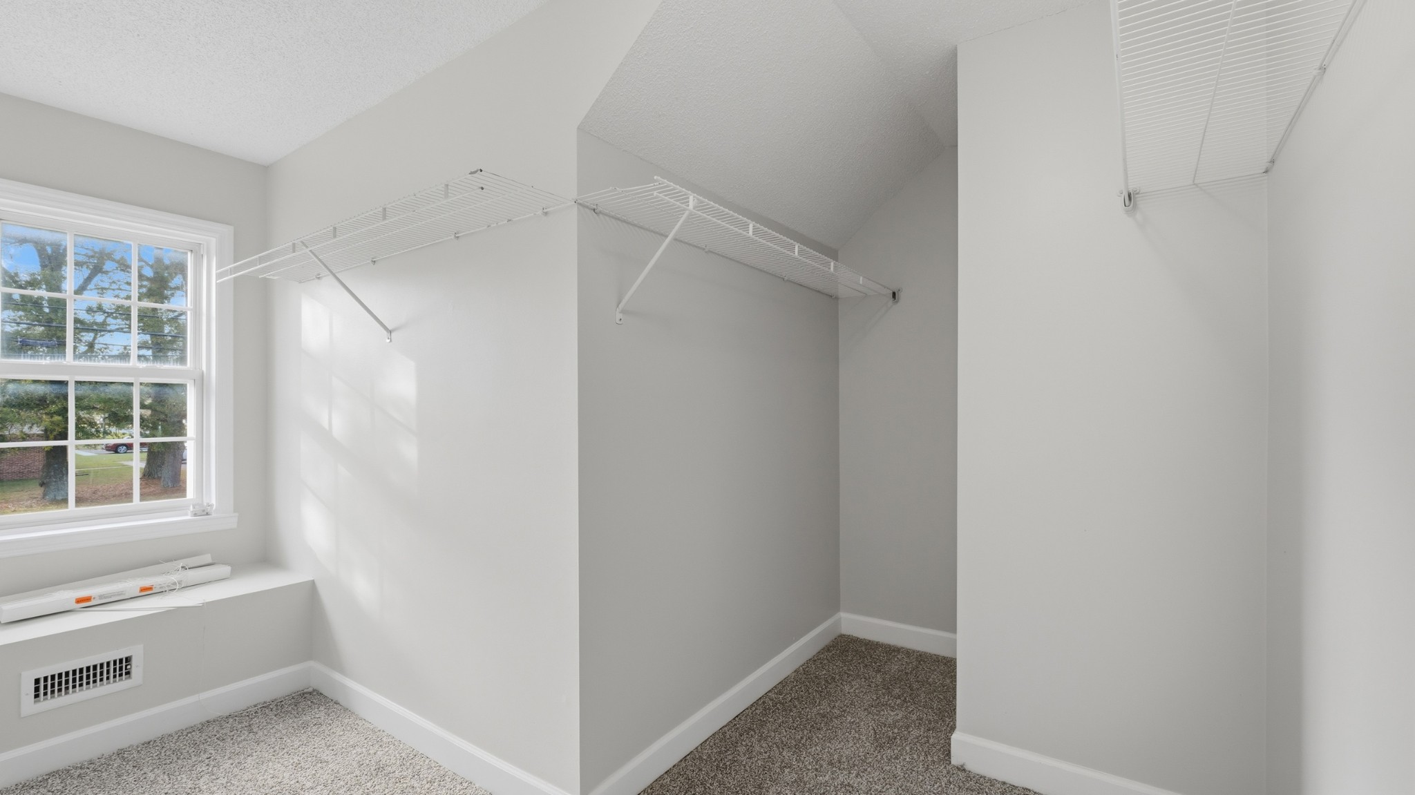 1303 E Lincoln St Property Photo 25