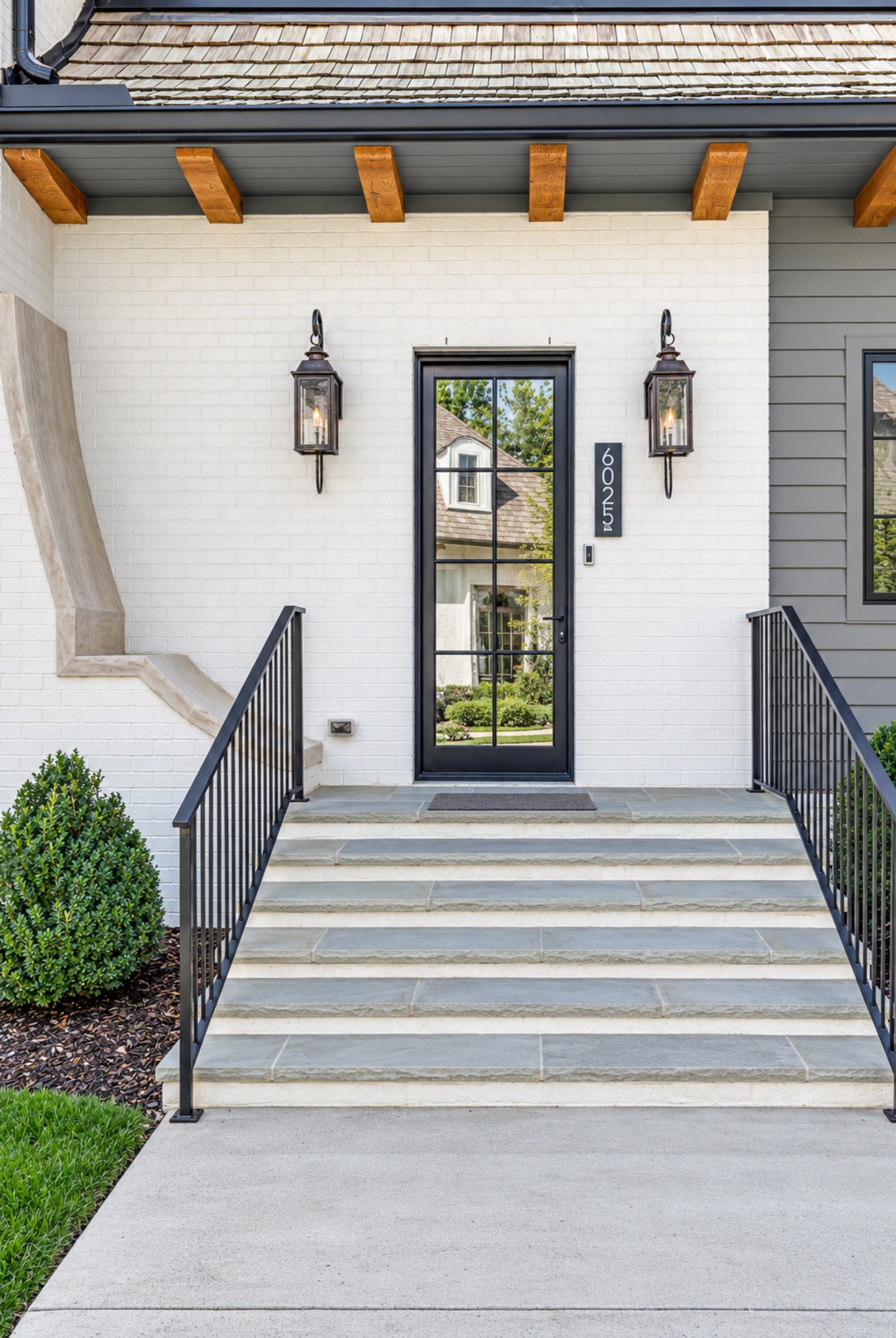 6025 Opus St Property Photo 4