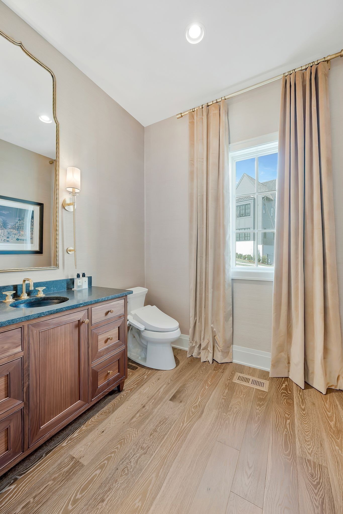 6025 Opus St Property Photo 10