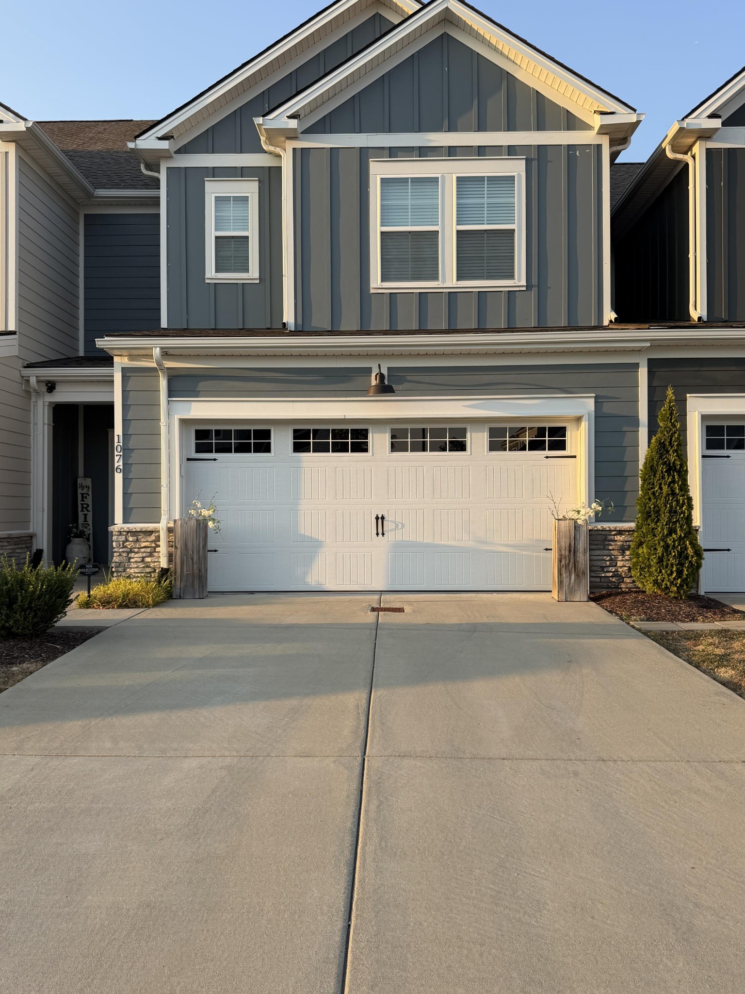 1076 June Wilde RDG Property Photo 1