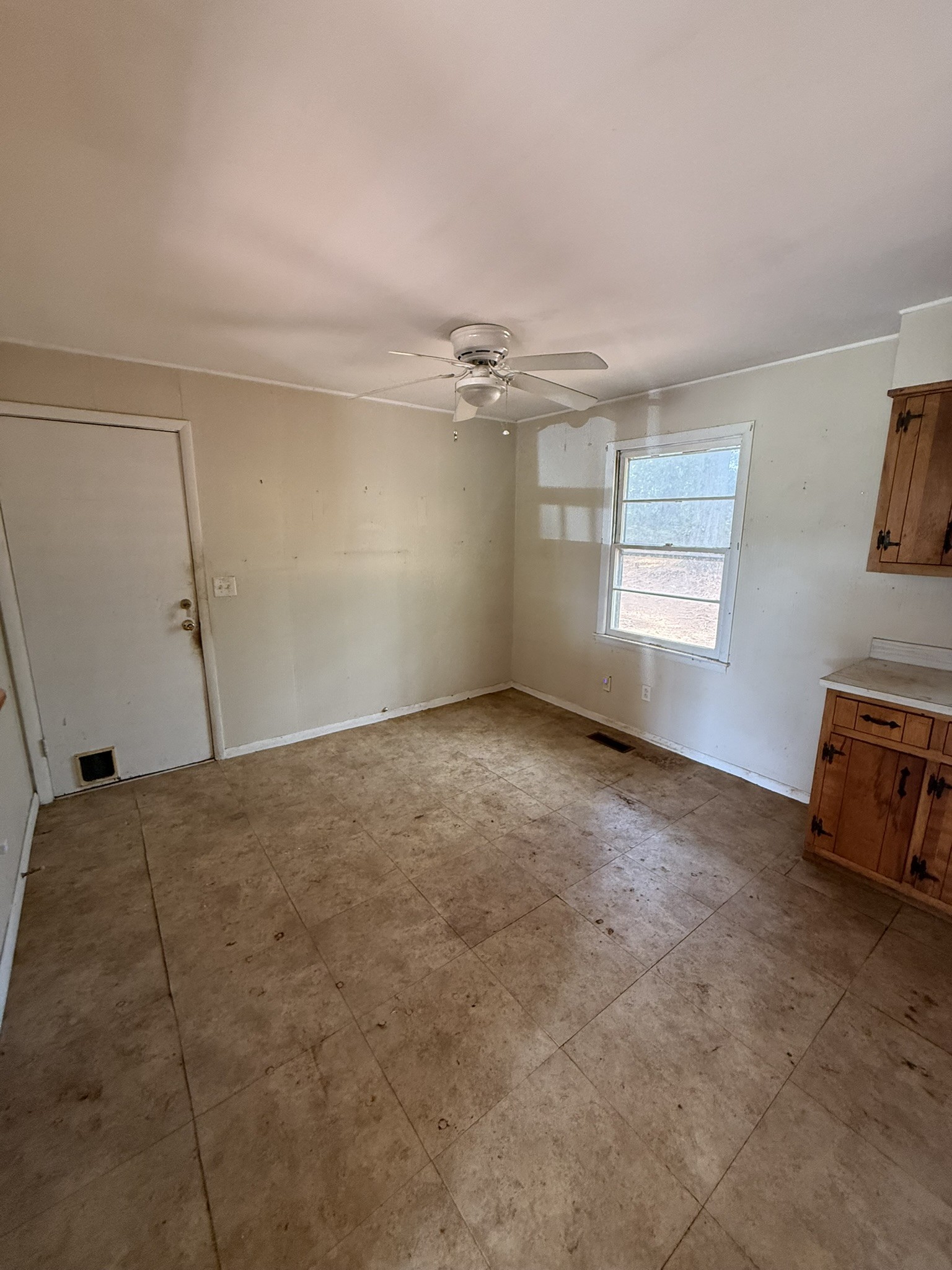 106 Cherokee Dr Property Photo 12
