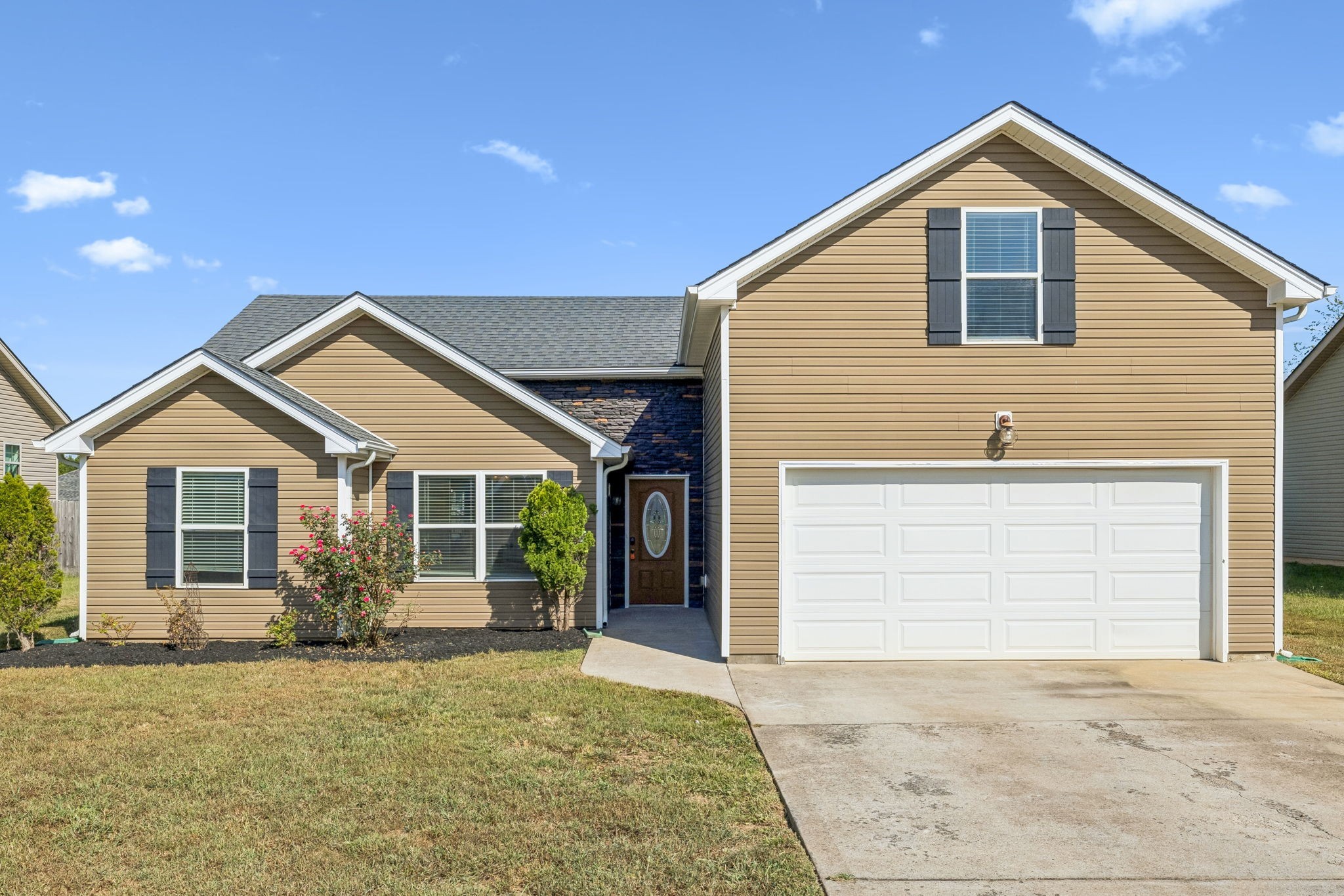 1115 Freedom Dr Property Photo 2