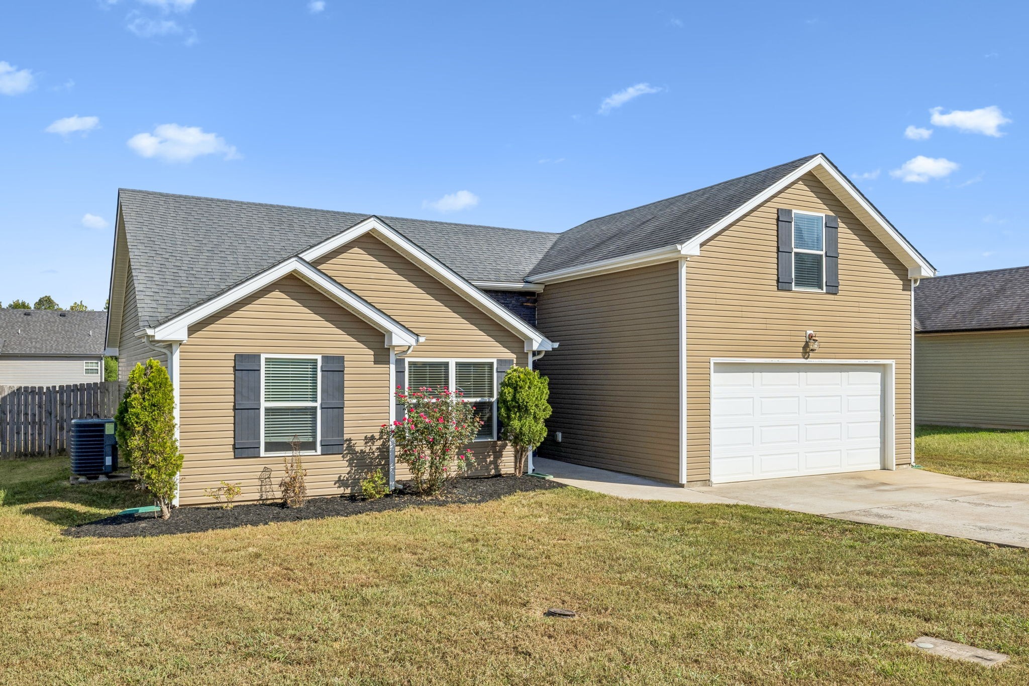 1115 Freedom Dr Property Photo 3
