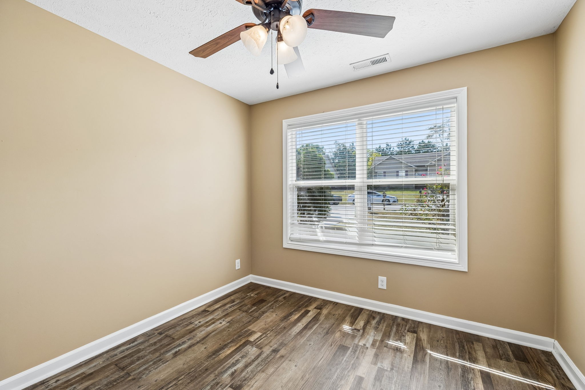 1115 Freedom Dr Property Photo 27