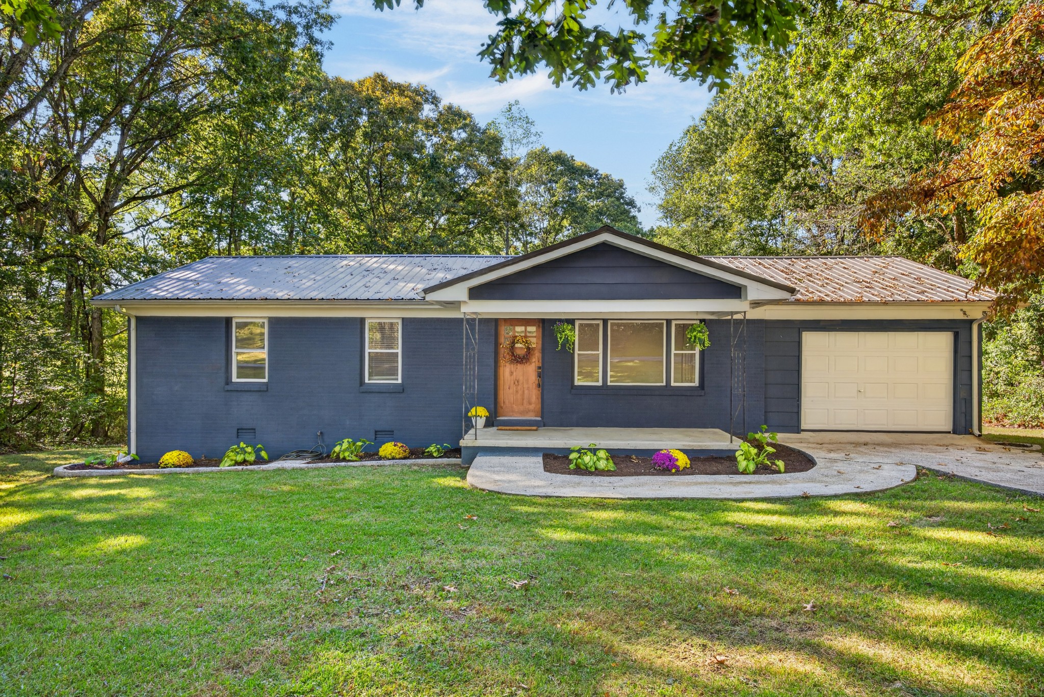 581 Idlewild Dr Property Photo 1