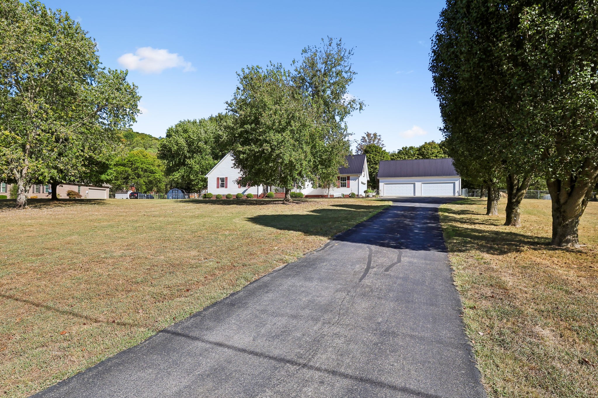 213 Amanda Dr Property Photo 2