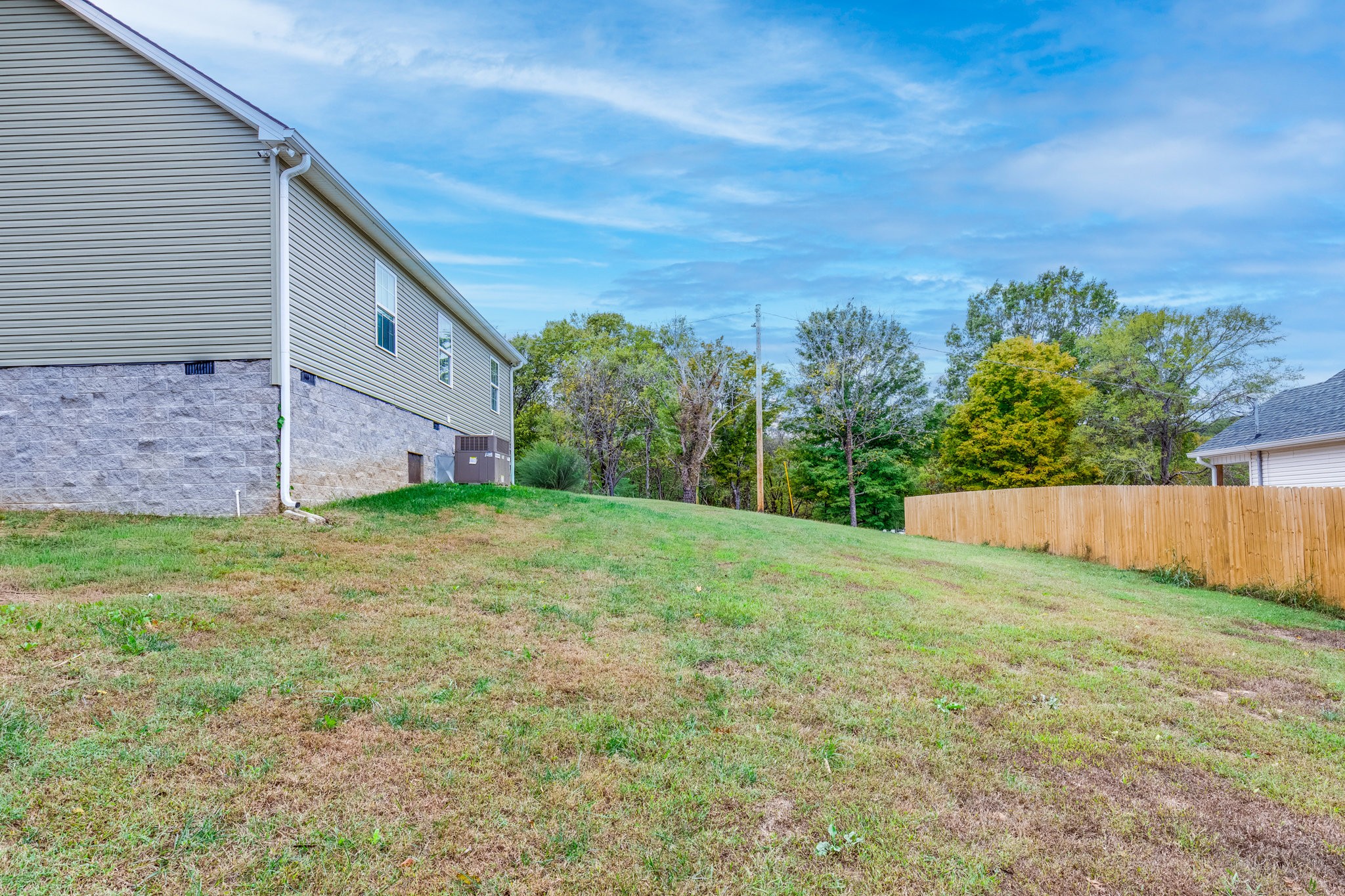 138 Fairview Ave Property Photo 17
