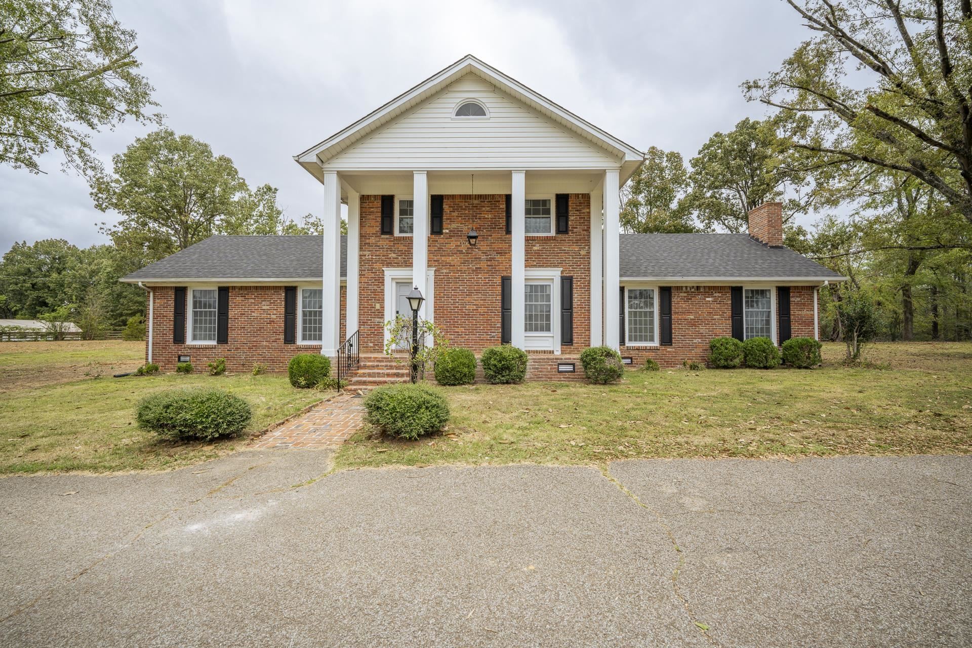 320 Morningside Cir Property Photo 1