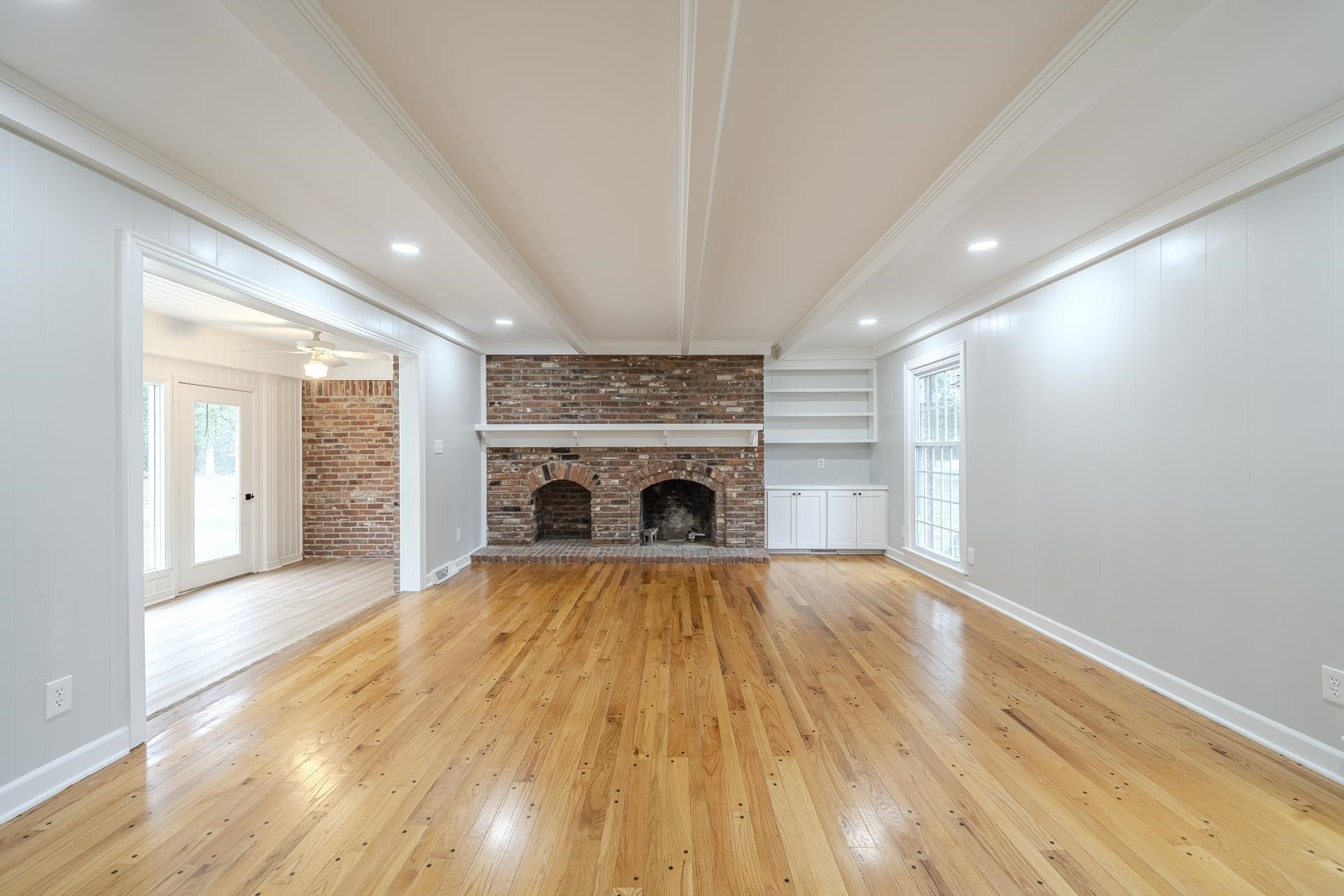 320 Morningside Cir Property Photo 8